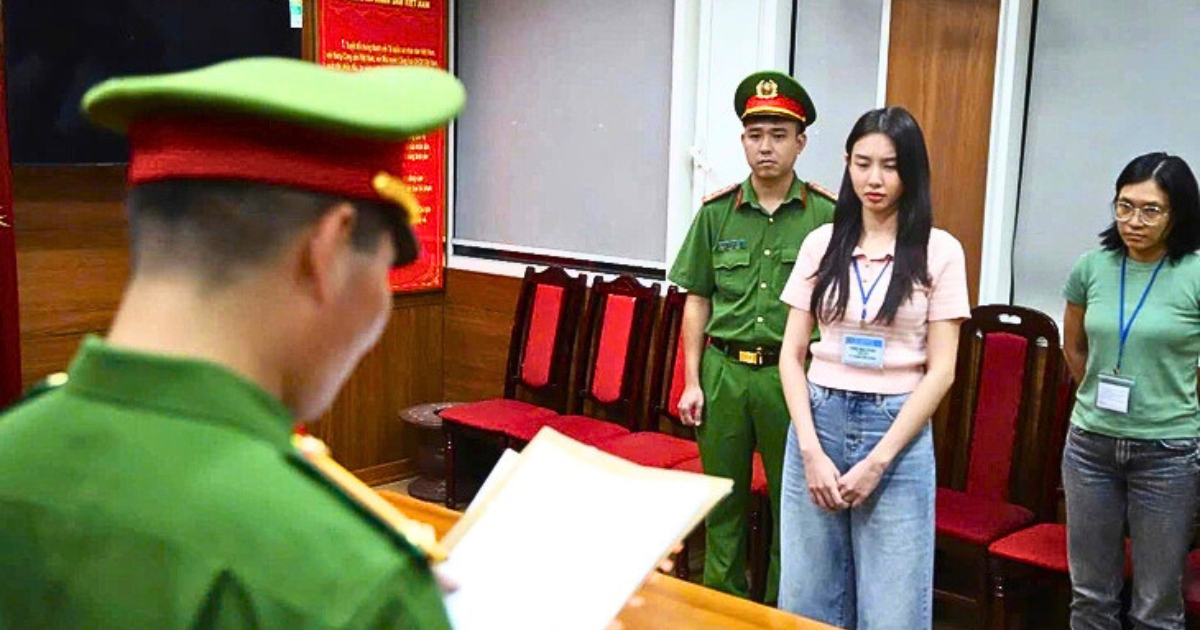 Hoa hậu Thùy Tiên ‘đóng kịch’ như thế nào trong thương vụ kẹo Kera? - Ảnh 1.