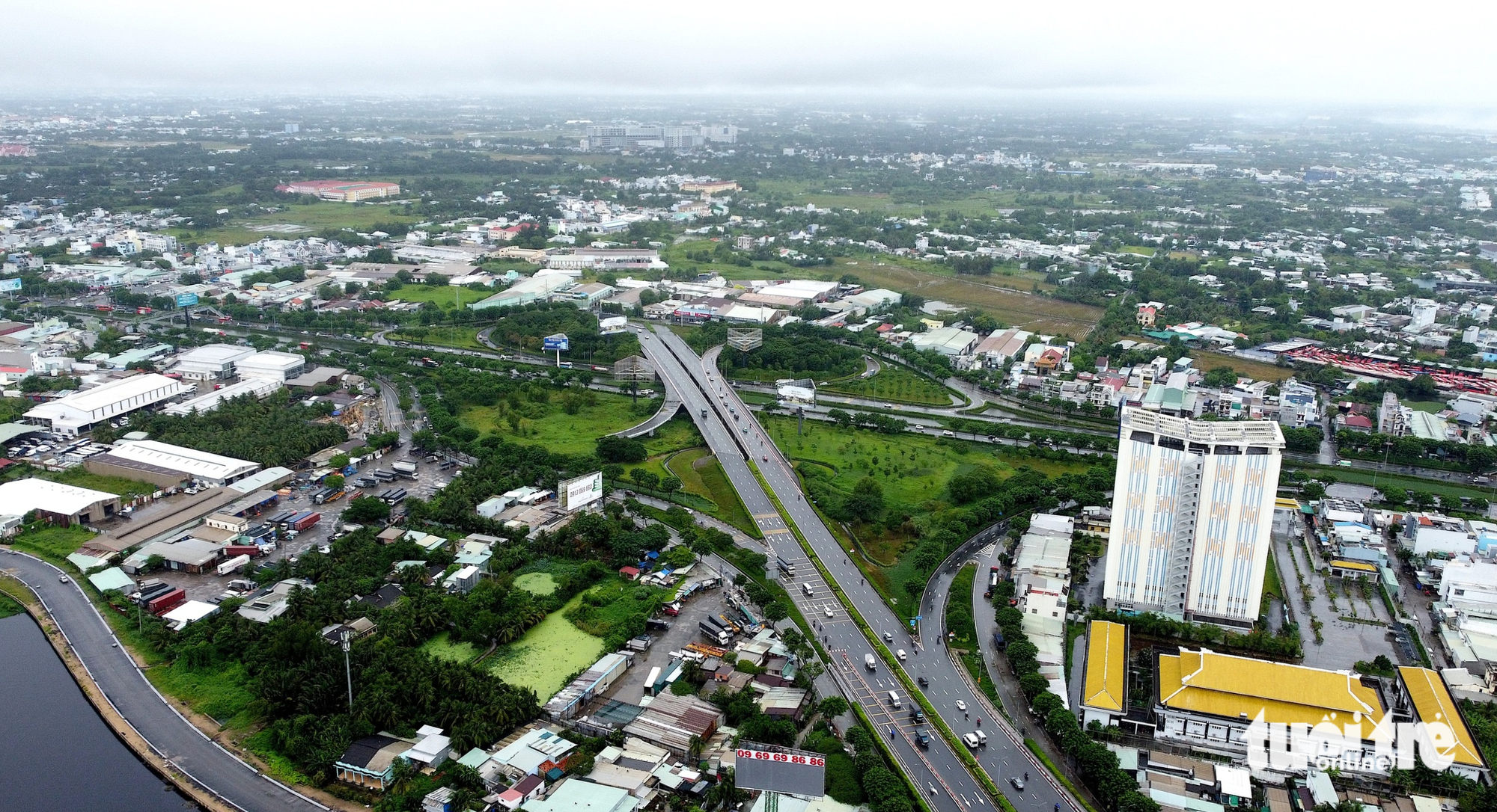 Flycam đường Hải Sơn - Tân Đô của Tây Ninh chờ kết nối đường Võ Văn Kiệt nối dài của TP.HCM - Ảnh 8.