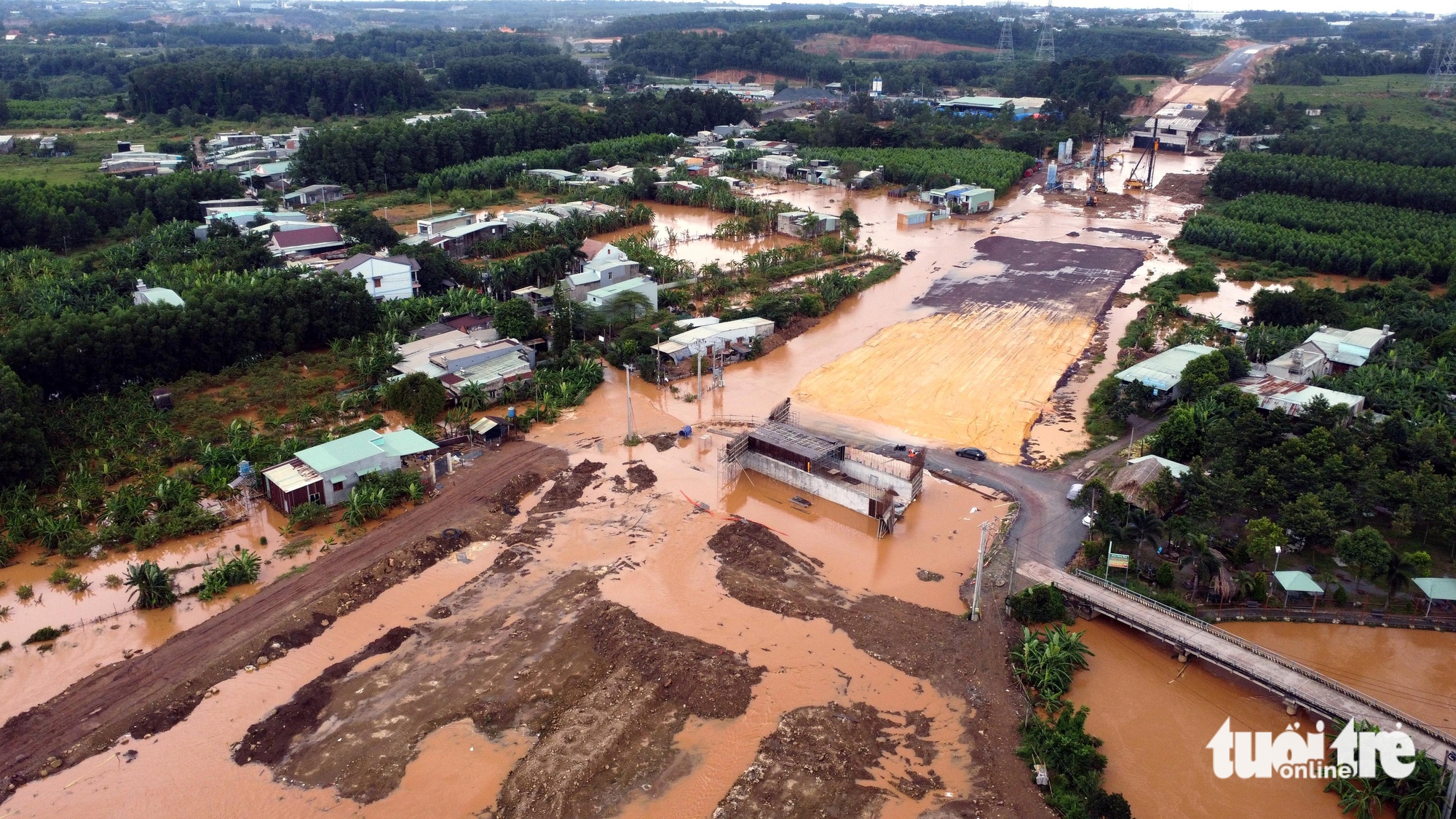 Đồng Nai: Hàng trăm hộ dân cạnh dự án cao tốc Biên Hòa - Vũng Tàu lại ngập lụt nặng - Ảnh 10.