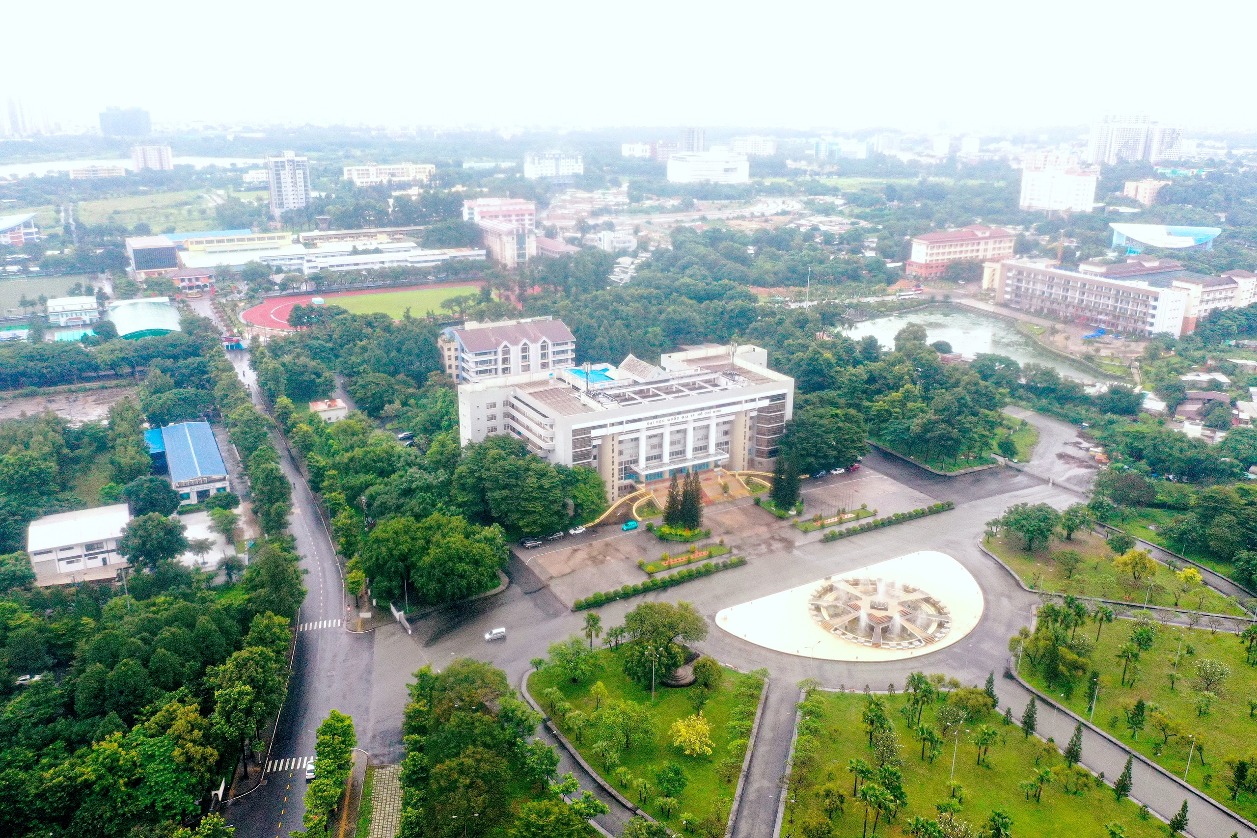 Sáp nhập đại học: Không còn trường nhỏ, manh mún - Ảnh 1.