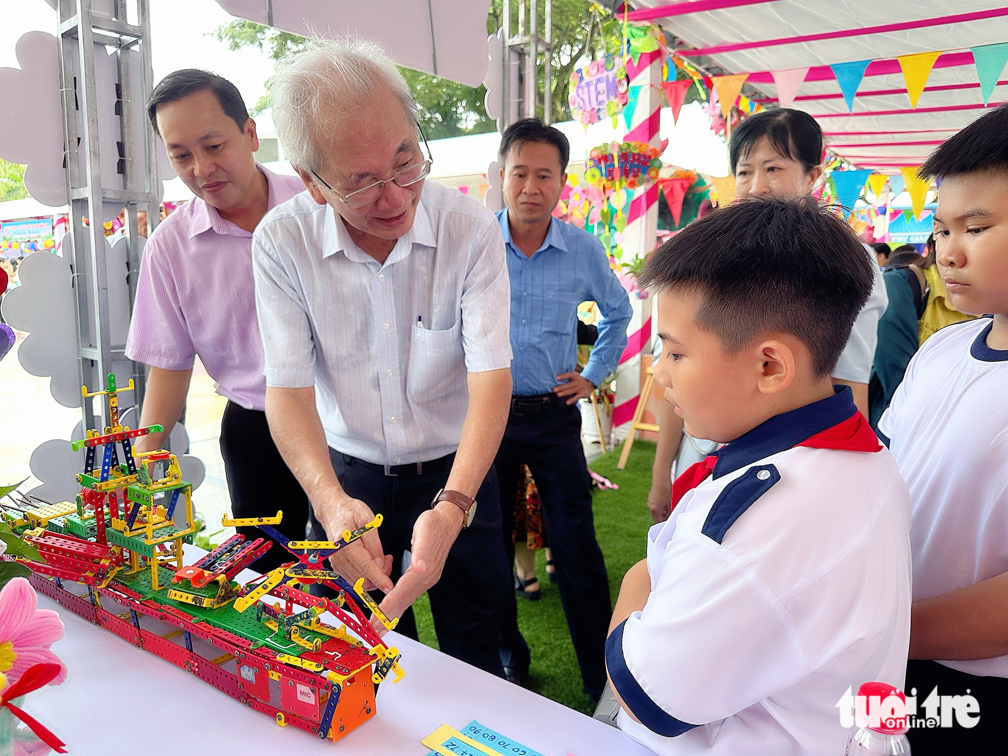 Đồng Tháp đề xuất đầu tư 42 trường học ở 6 xã biên giới hơn 2.097 tỉ đồng - Ảnh 1.