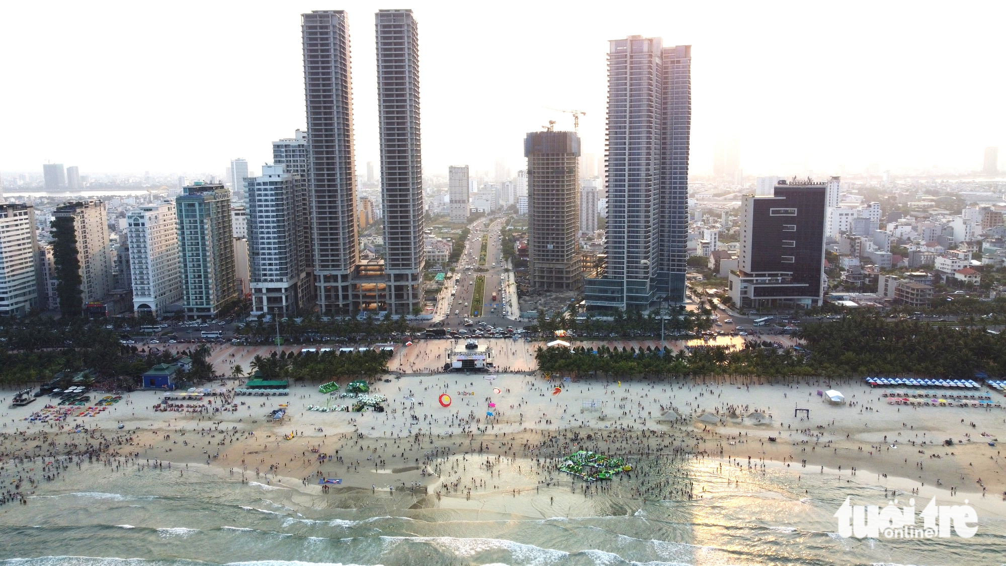 Mùi hôi, nước thải tràn ra biển Đà Nẵng: Xử nghiêm hành vi cố tình xả thải - Ảnh 3.