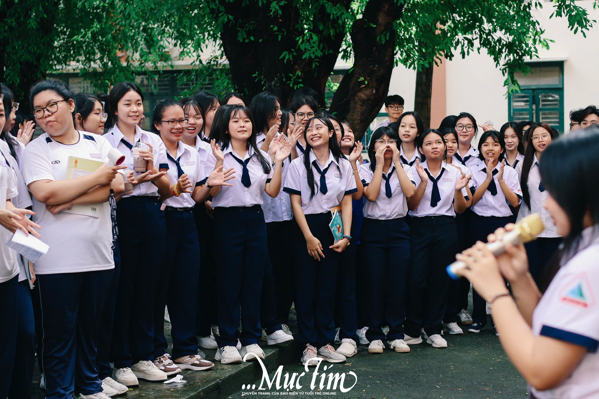Teen Trường THPT Nguyễn Hữu Huân tổ chức mini show giờ ra chơi- Ảnh 2.