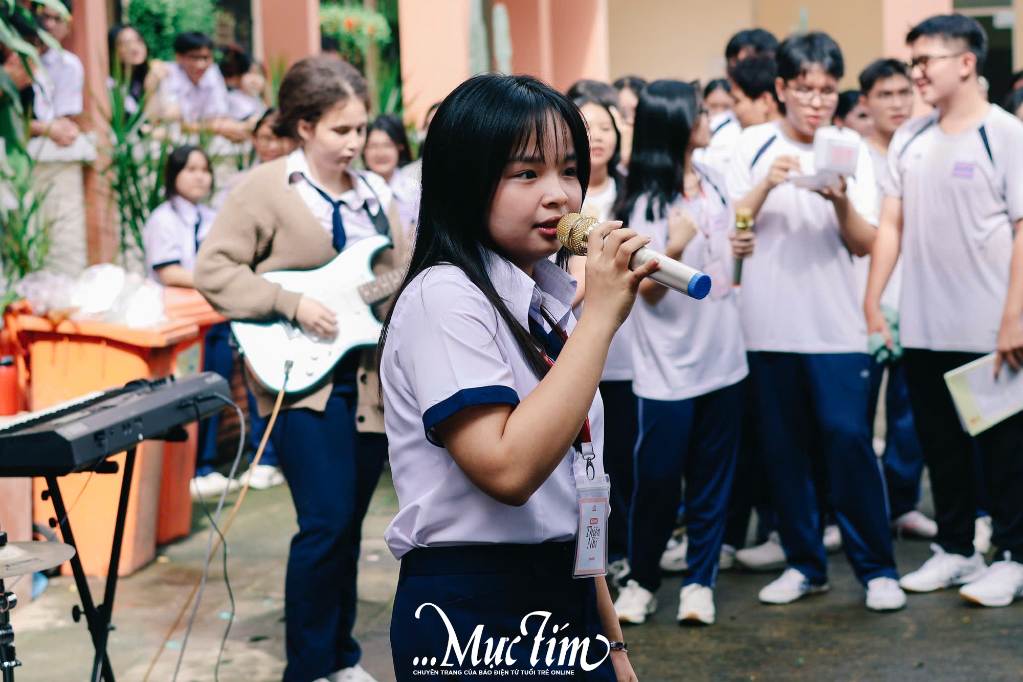 Teen Trường THPT Nguyễn Hữu Huân tổ chức mini show giờ ra chơi- Ảnh 18.