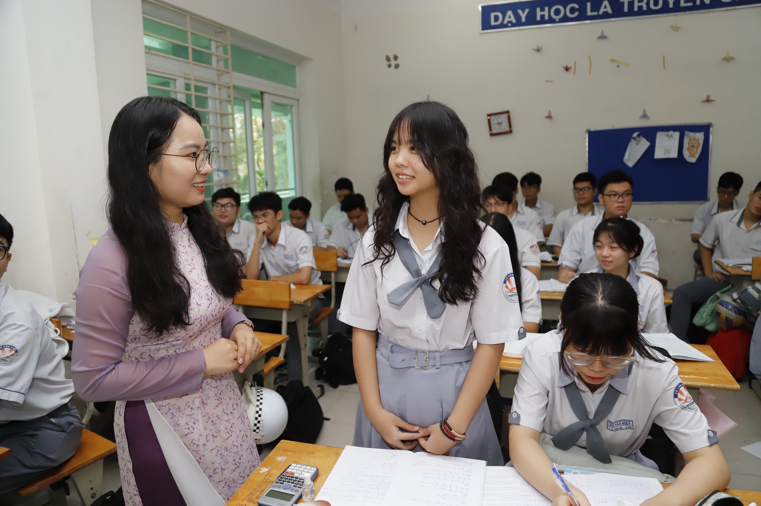 Hơn 10.500 hồ sơ cho 6.000 vị trí giáo viên ở TP.HCM - Ảnh 1.