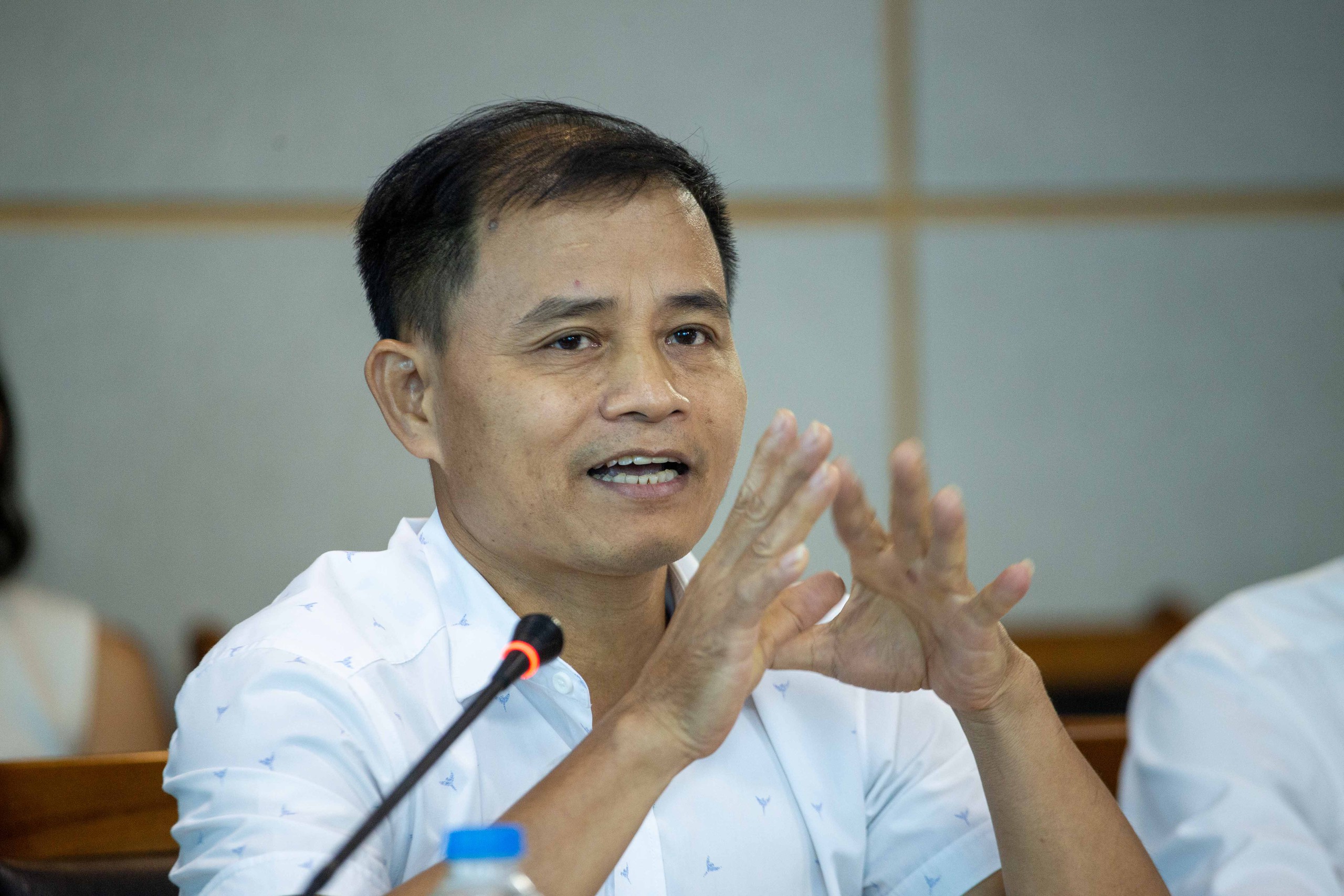 Hợp tác xã khó đưa trực tiếp rau VietGAP vào trường học vì 'thiếu quan hệ' - Ảnh 1.