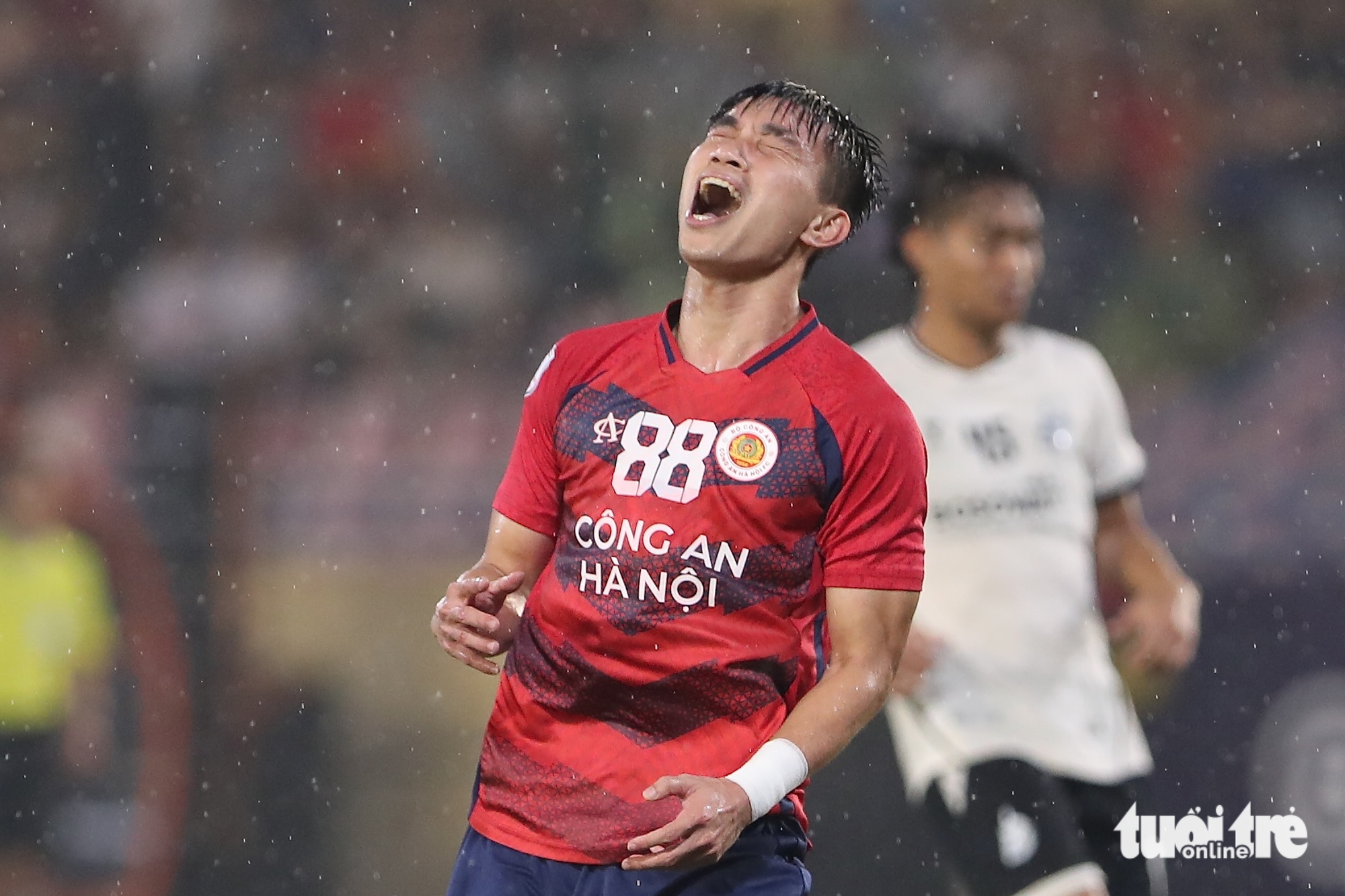 Vì sao CLB Công An Hà Nội phong độ trái ngược? - Ảnh 1.