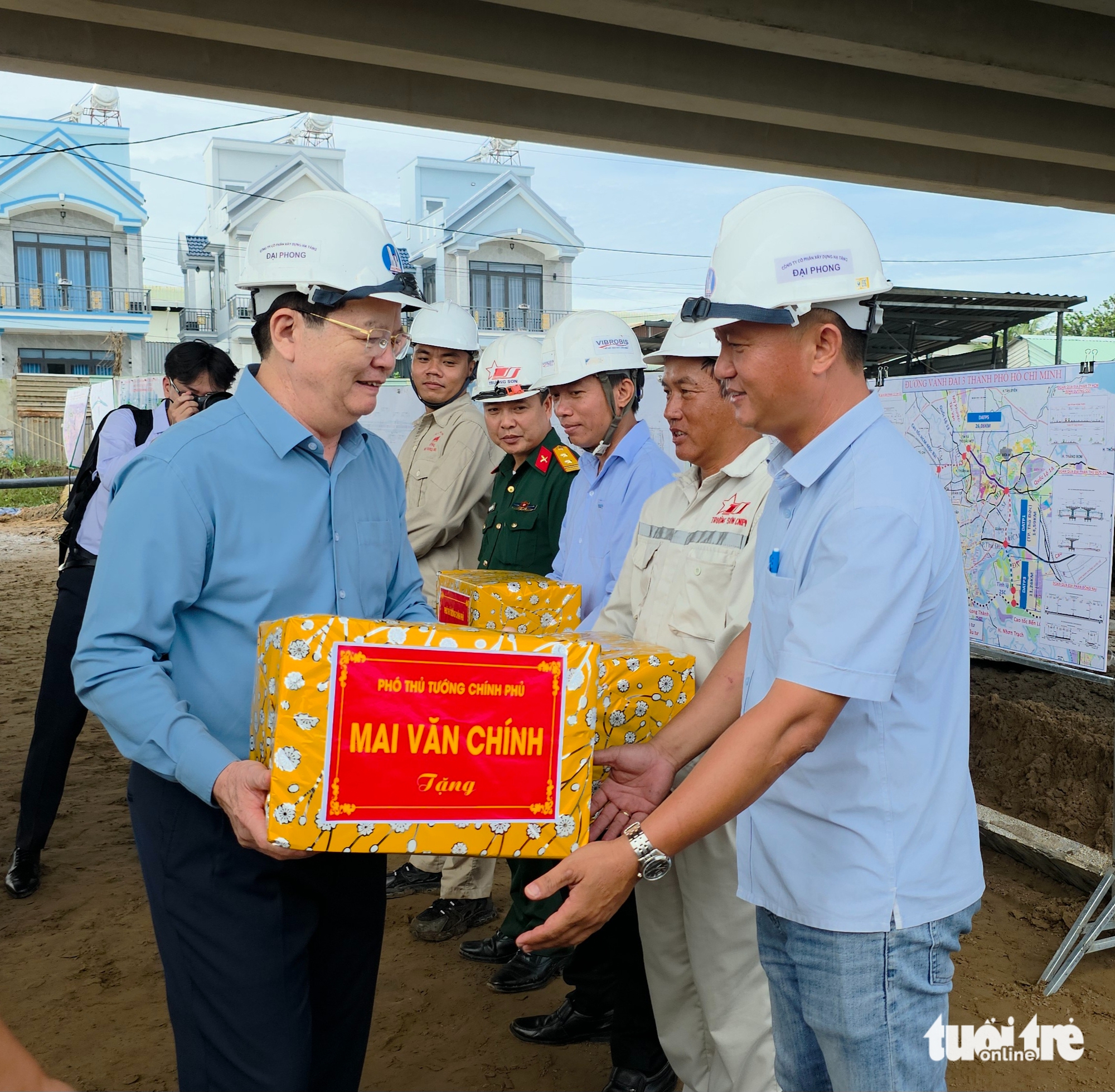 ខែធ្នូ ឆ្នាំ 2025 ពី Binh Duong ទៅ Cu Chi ឆ្លងកាត់ផ្លូវក្រវ៉ាត់ក្រុងហូជីមិញលេខ 3 - រូបថតទី 2 ។ Phó thủ tướng Mai Văn Chính: Ngày 19-12 phải bắt đầu thông xe cao tốc vành đai 3 TP.HCM - Ảnh 3.