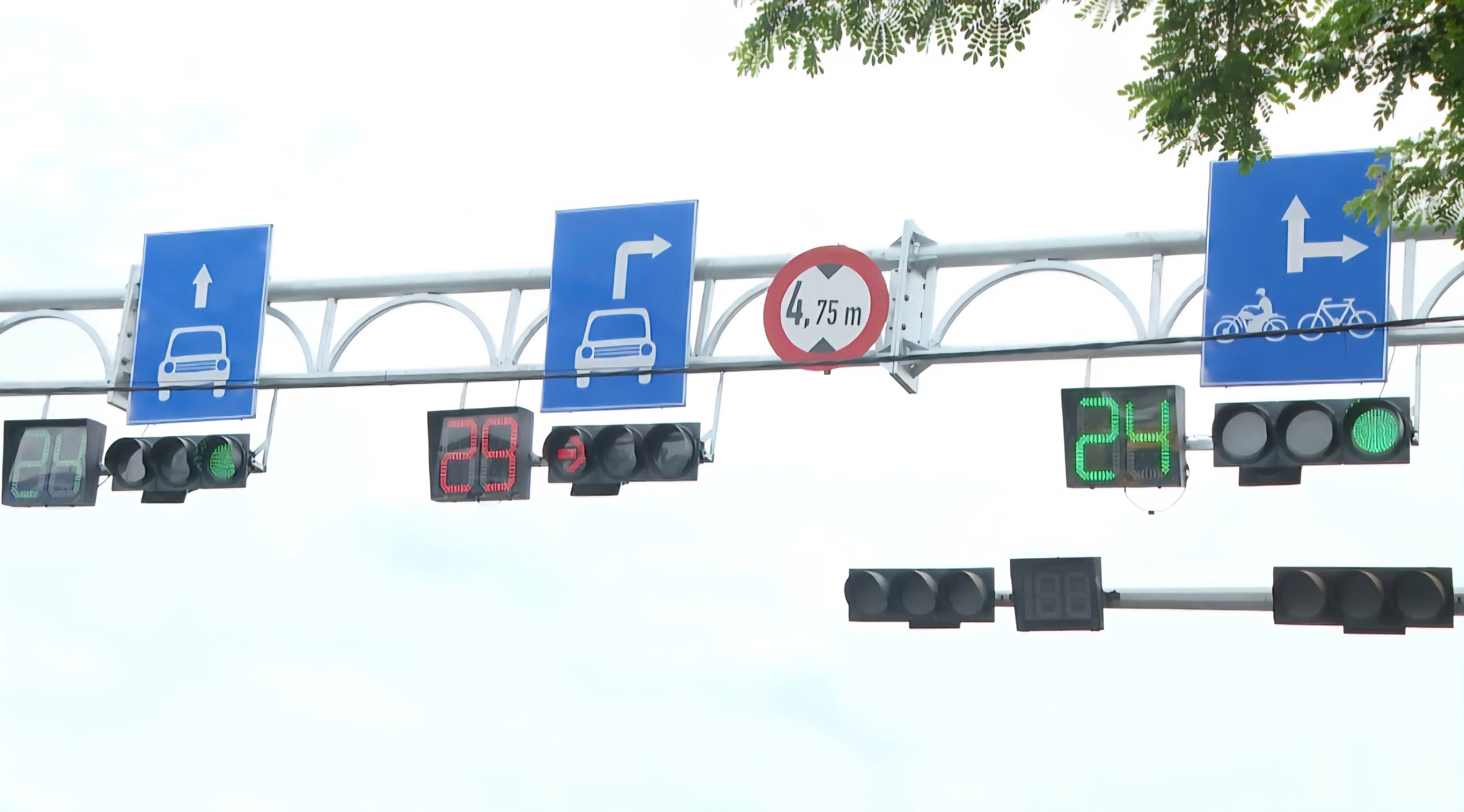 Sẽ lắp đèn tín hiệu AI tại nút giao ngã ba Khu công nghiệp Mỹ Xuân A - Ảnh 2.