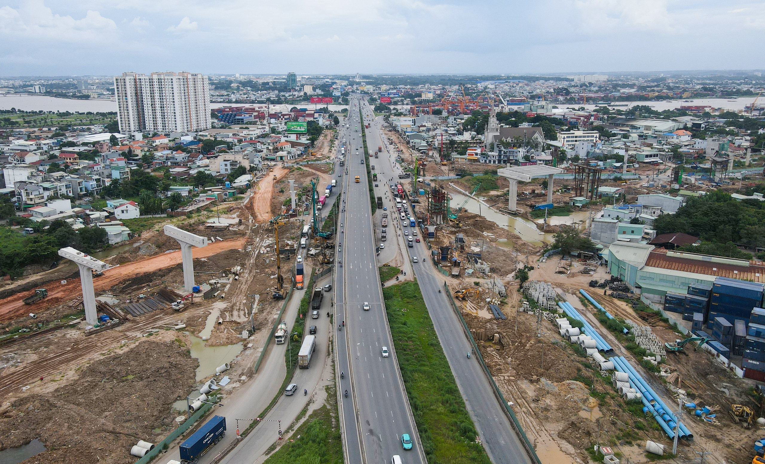 Phó thủ tướng Mai Văn Chính: Khẩn trương đầu tư hoàn thiện nút giao Tân Vạn đồng bộ vành đai 3 - Ảnh 1.