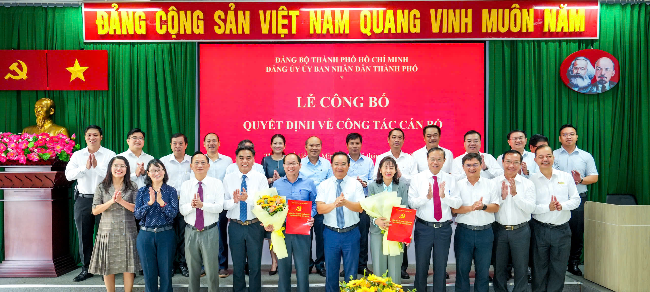 Bổ sung ông Dương Hồng Thắng và bà Phạm Thị Thanh Hiền vào Ban Thường vụ Đảng ủy UBND TP.HCM - Ảnh 2.