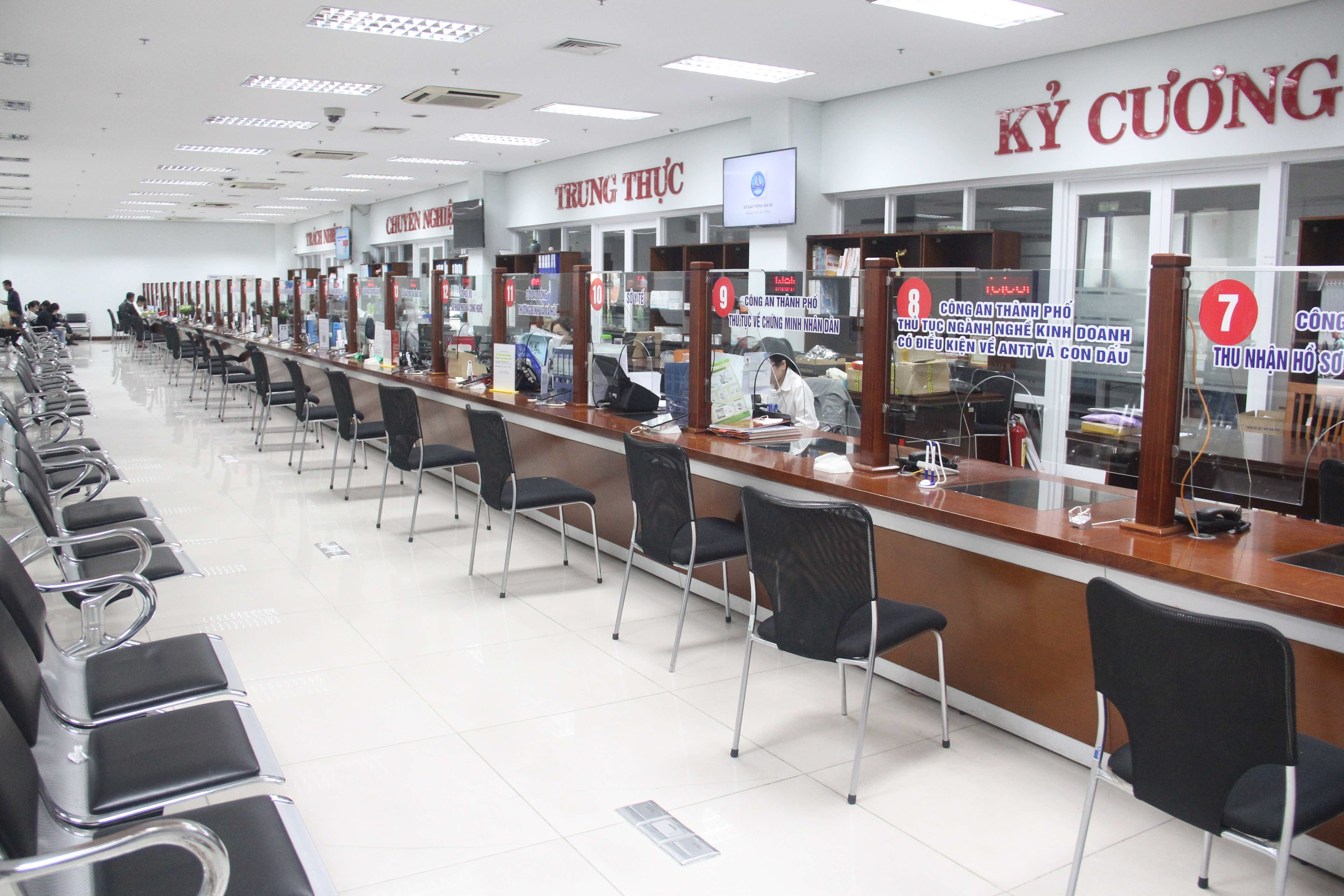 Đà Nẵng lấy ý kiến 'thu phí 0 đồng' khi làm các thủ tục trực tuyến - Ảnh 1.