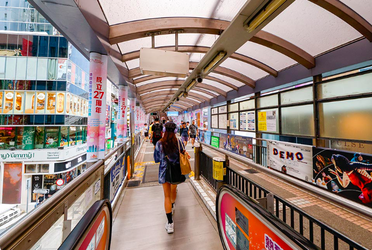 Počet vietnamských turistů v Hongkongu impozantně vzrostl - Foto 5. Lượng du khách Việt Nam đến Hong Kong tăng ấn tượng - Ảnh 5.