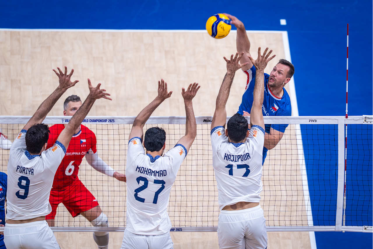 Châu Á sạch bóng ở giải bóng chuyền thế giới - Ảnh 1.