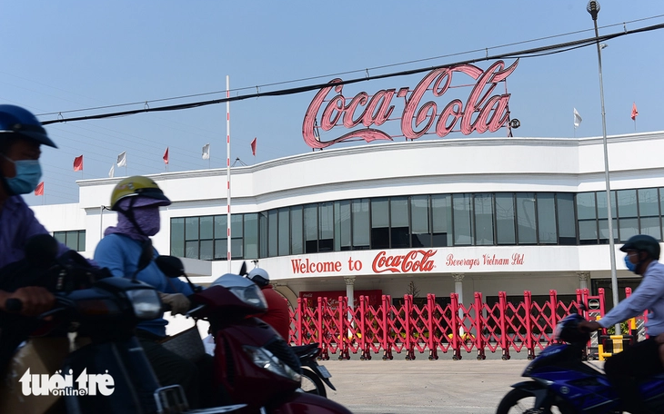 Ho Chi Minh City court rejects Coca-Cola Vietnam’s lawsuit against taxman
- Ảnh 1. Ho Chi Minh City court rejects Coca-Cola Vietnam’s lawsuit against taxman
- Ảnh 1.