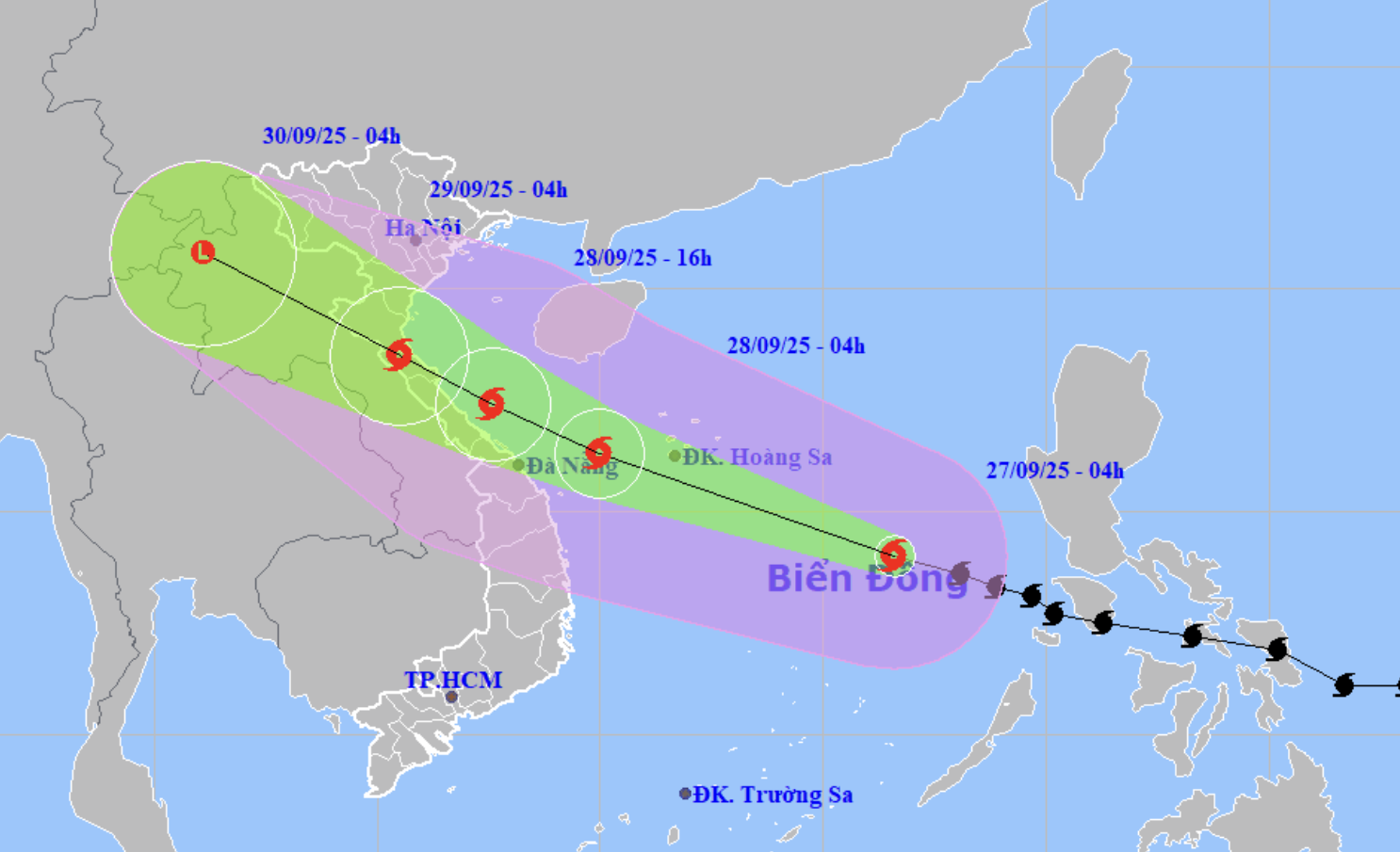 Hôm nay bão Bualoi mạnh thêm, khả năng vào Thanh Hóa - Quảng Trị tối mai - Ảnh 1.