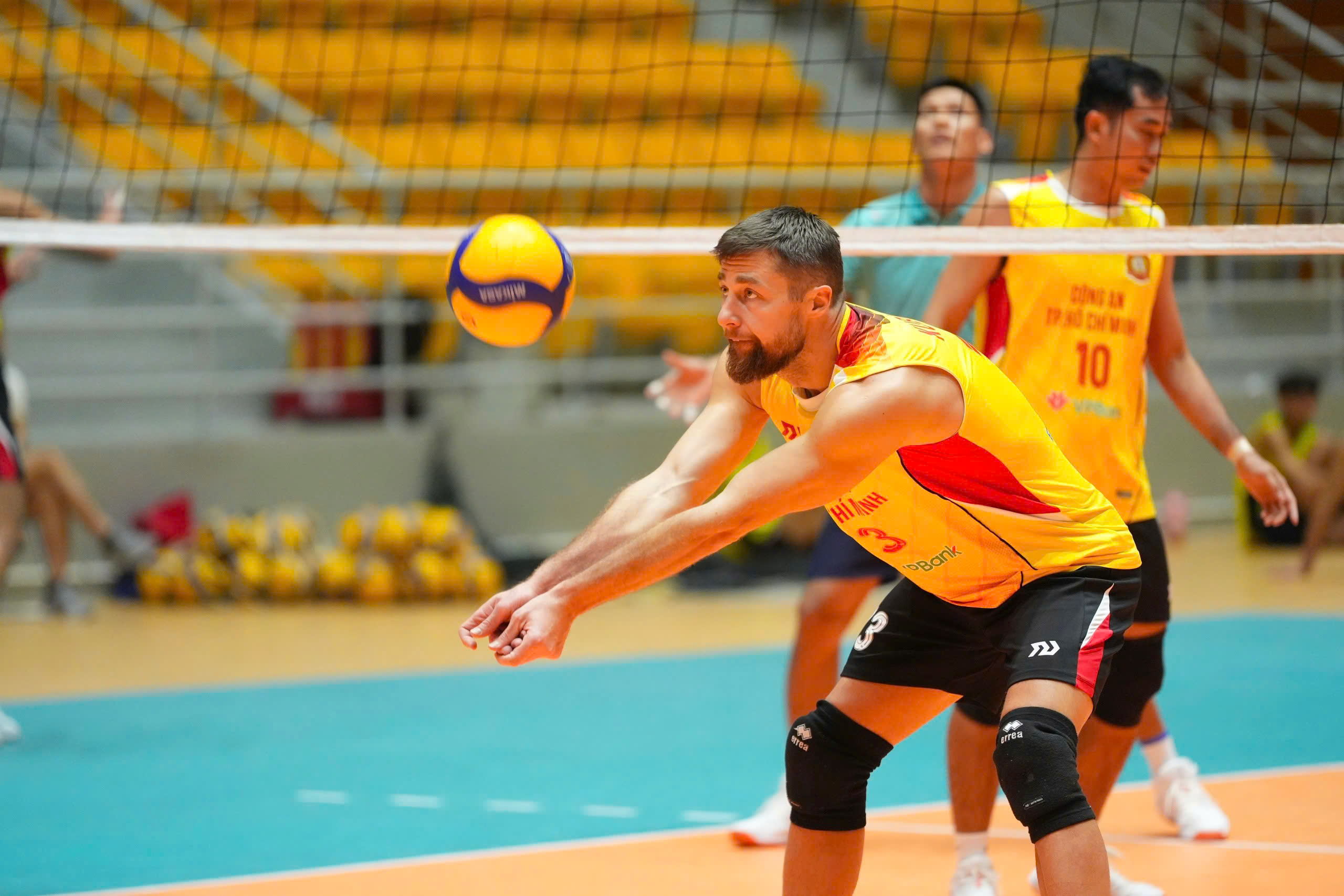 5 ngoại binh 'khủng' xuất hiện ở vòng 2 Giải bóng chuyền vô địch quốc gia 2025 - Ảnh 1.