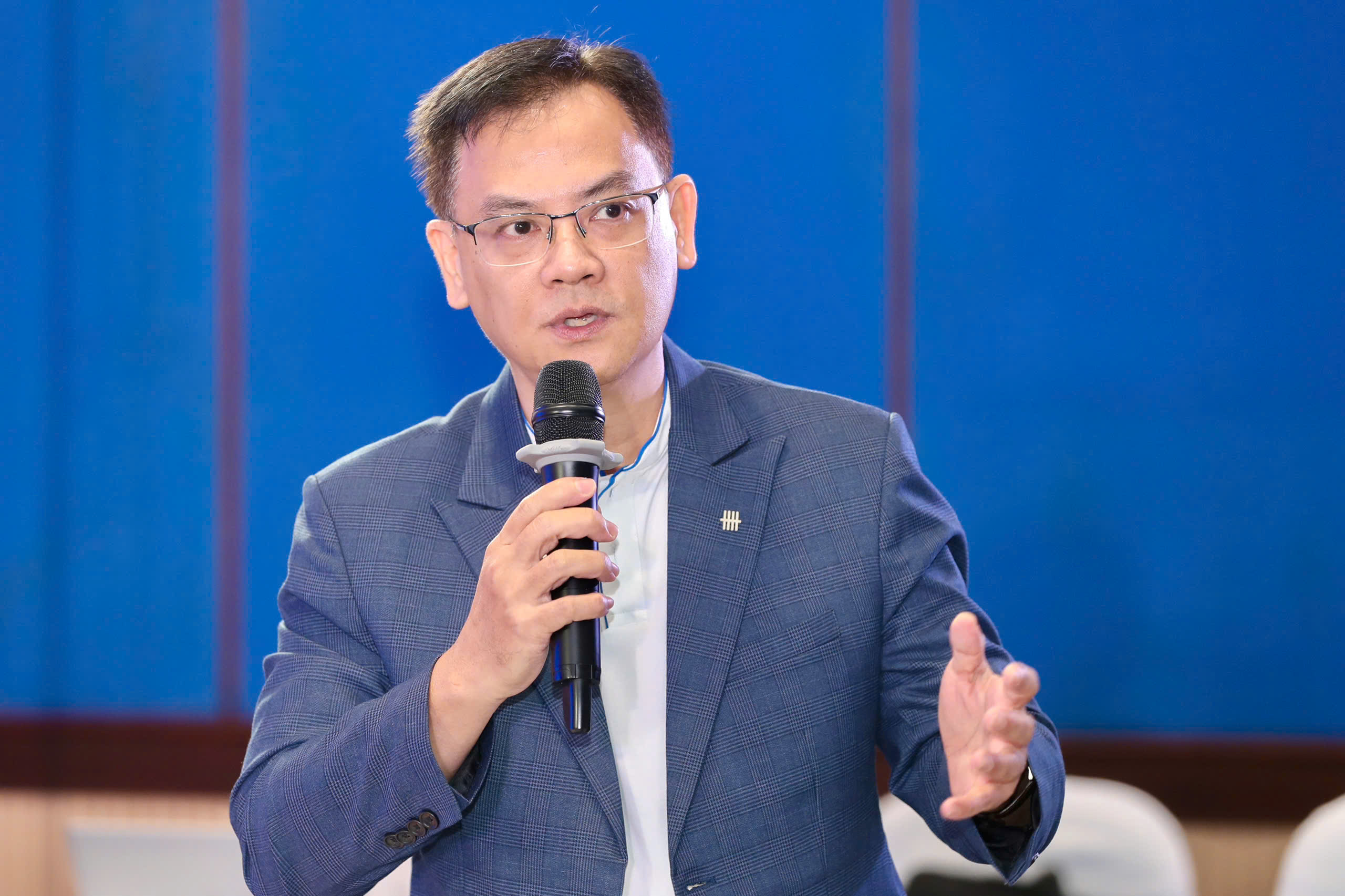 Tăng trưởng và lạm phát giống ‘hai anh em sinh đôi’, cẩn thận nguy cơ tiềm ẩn - Ảnh 2.