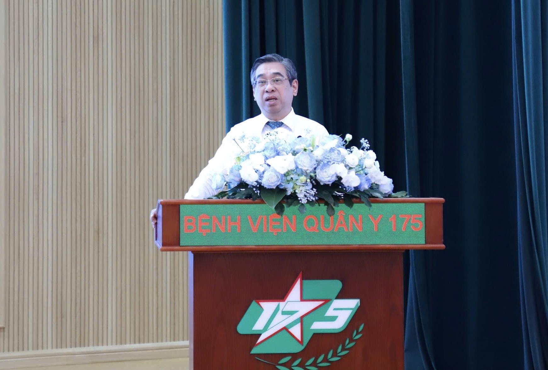 Phó bí thư Nguyễn Phước Lộc: TP.HCM đã vượt qua thách thức, hoàn thành bệnh án điện tử trước 30-9 - Ảnh 2.