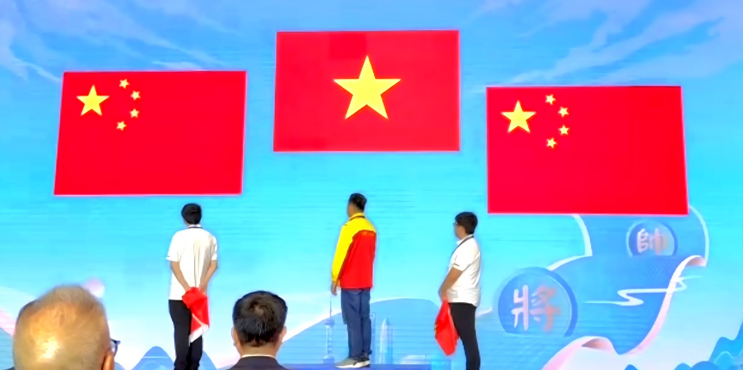 Truyền thông Trung Quốc nói gì về chiến thắng lịch sử của Lại Lý Huynh? - Ảnh 2.