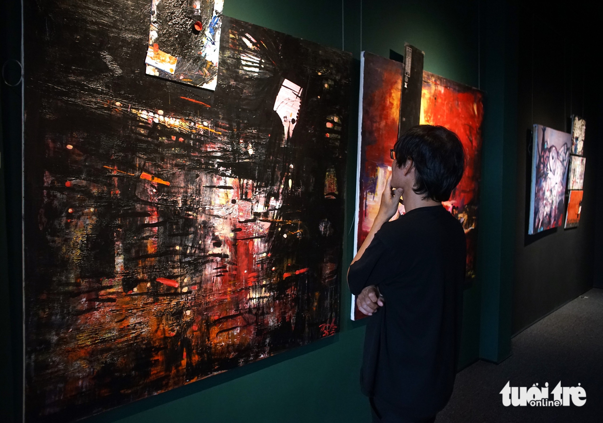 Những vết thương thời đại trong Di chứng của Dương Thụy - Ảnh 2.