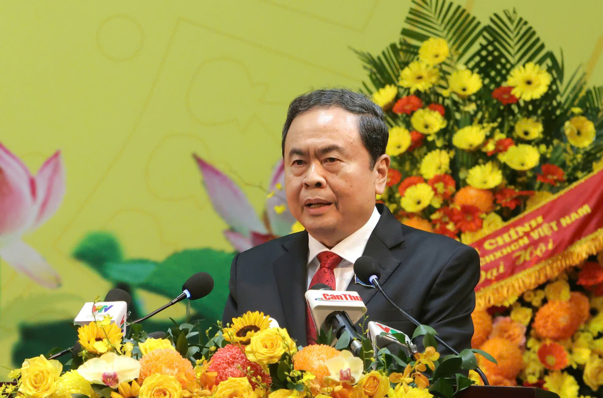 Chủ tịch Quốc hội nêu điều kiện tiên quyết để phát triển Cần Thơ - Ảnh 2.