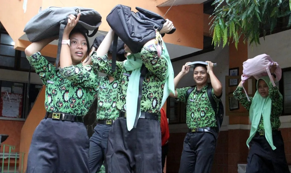 Chuyên gia cảnh báo động đất lên đến 9 độ tại Indonesia - Ảnh 1.