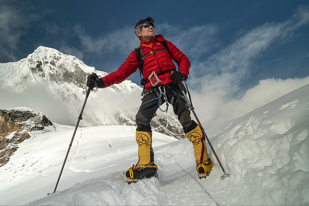 Carlos Soria: Nhà leo núi 86 tuổi thách thức giới hạn sinh học - Ảnh 2.