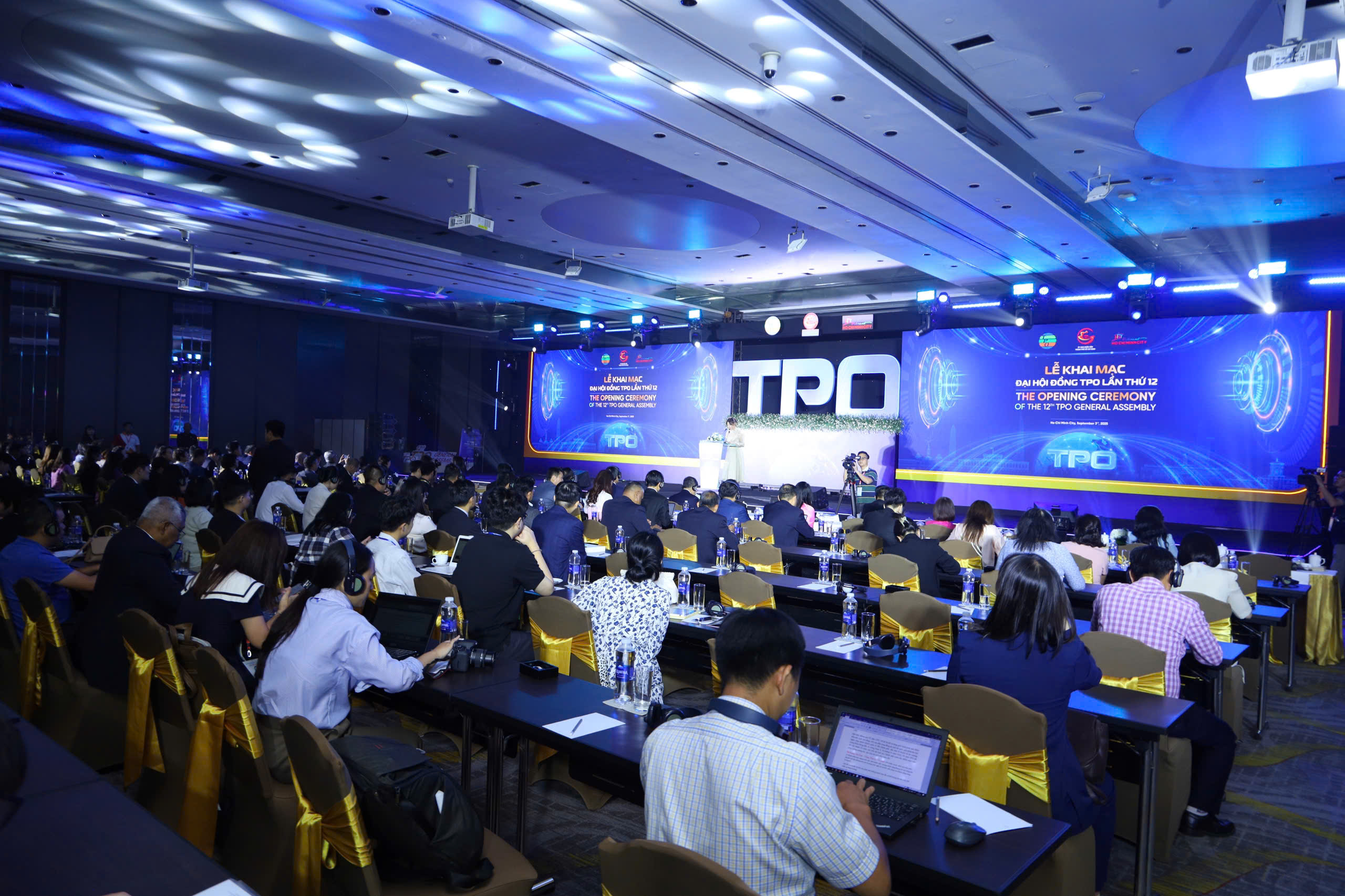 Encik Nguyen Van Duoc: 'Salah satu daripada lima tonggak yang membantu pembangunan bandar ialah pelancongan' - Foto 3. Ông Nguyễn Văn Được: ‘Một trong năm trụ cột giúp thành phố phát triển là du lịch' - Ảnh 3.