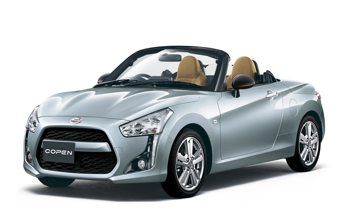 35 years later, beloved East German car still sputters on- Ảnh 4.