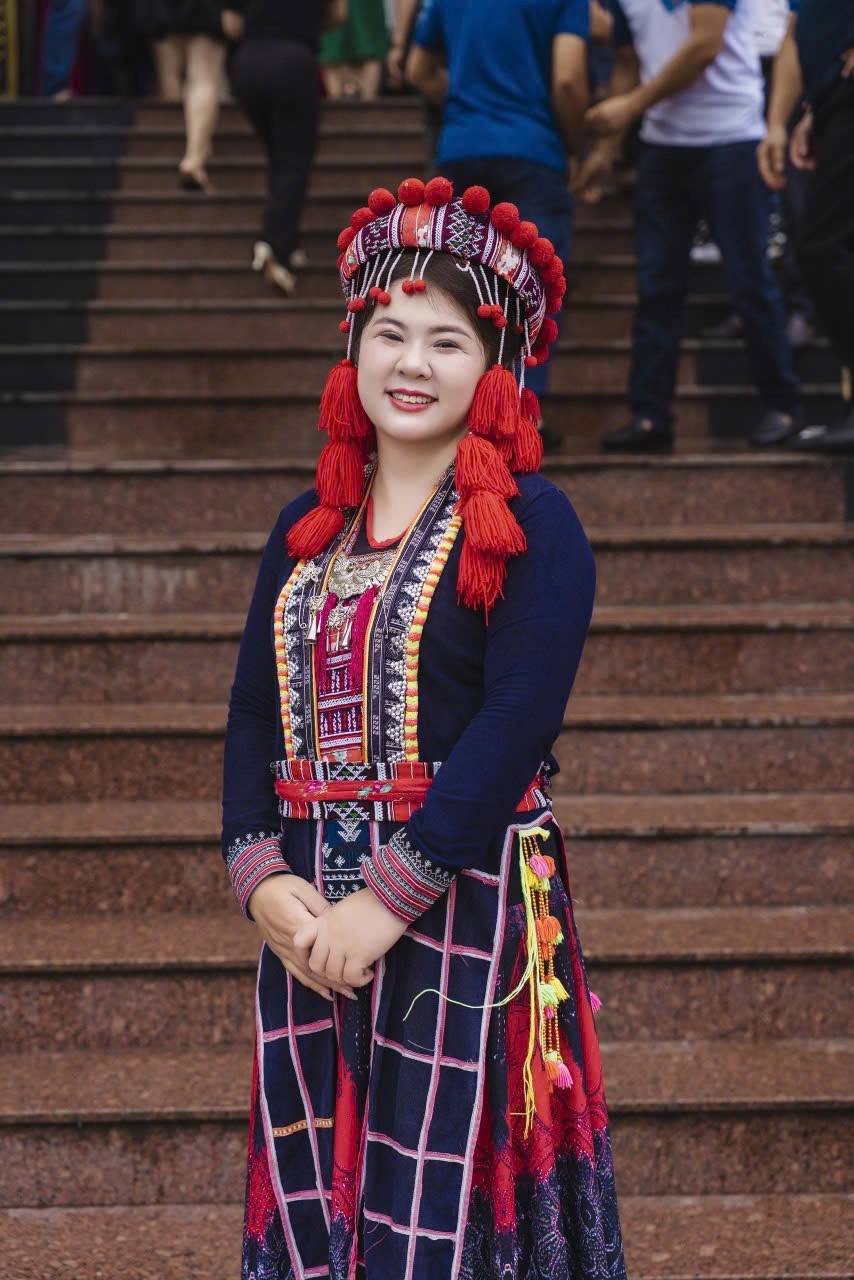 សណ្ឋាគារ និងផ្ទះសំណាក់នៅ Sa Pa និង Ta Xua ផ្តល់ការគាំទ្រដោយឥតគិតថ្លៃដល់ភ្ញៀវទេសចរដែលជាប់គាំងដោយសារភ្លៀងធ្លាក់ខ្លាំង - រូបថត ២. Khách sạn, homestay tại Sa Pa, Tà Xùa hỗ trợ miễn phí cho du khách ‘mắc kẹt’ do mưa lớn - Ảnh 2.