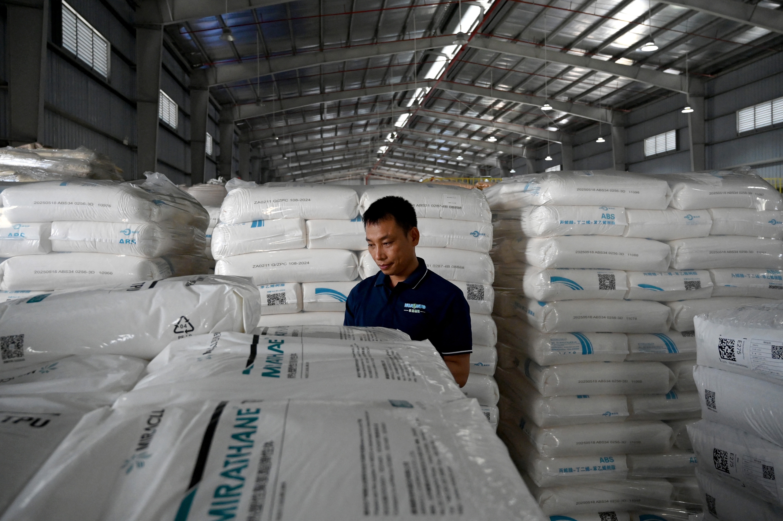 Tăng trưởng kinh tế của Việt Nam tiếp tục được dự báo tăng - Ảnh 1.