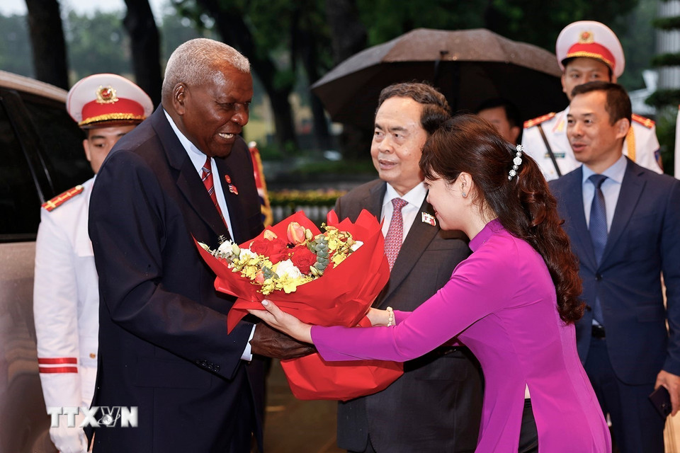 Chủ tịch Quốc hội Hernández cảm ơn phong trào quyên góp ủng hộ Cuba của Việt Nam - Ảnh 1.