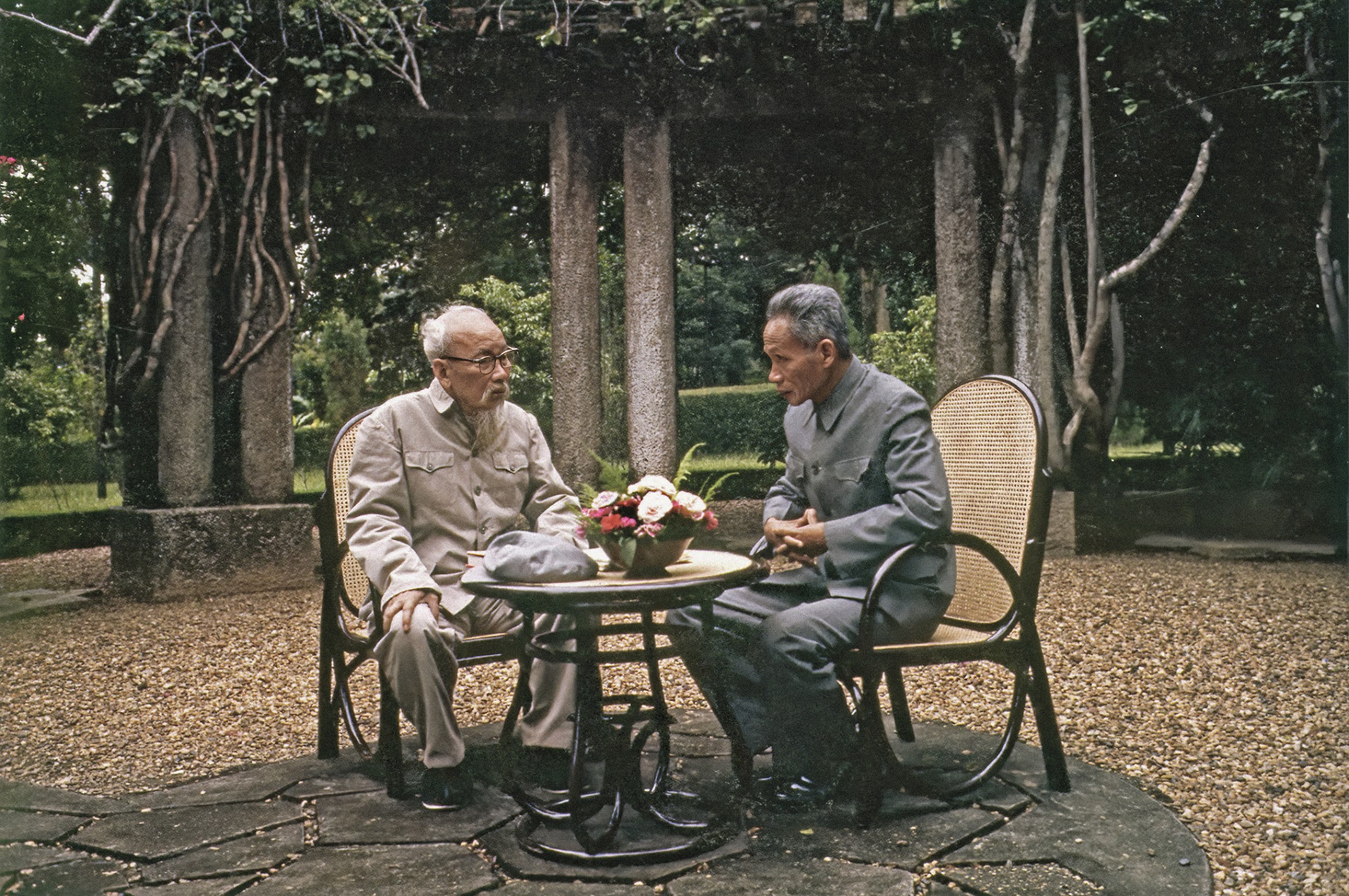 Hồ Chí Minh - Ảnh 3.