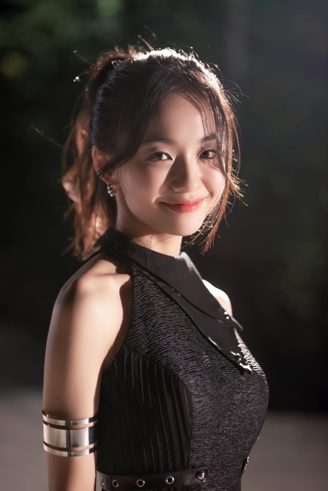 'Nàng thơ' Hoàng Hà nói về tin bị ép buộc tình cảm sau 'Em và Trịnh' - Ảnh 2. Hoàng Hà - Ảnh 2.