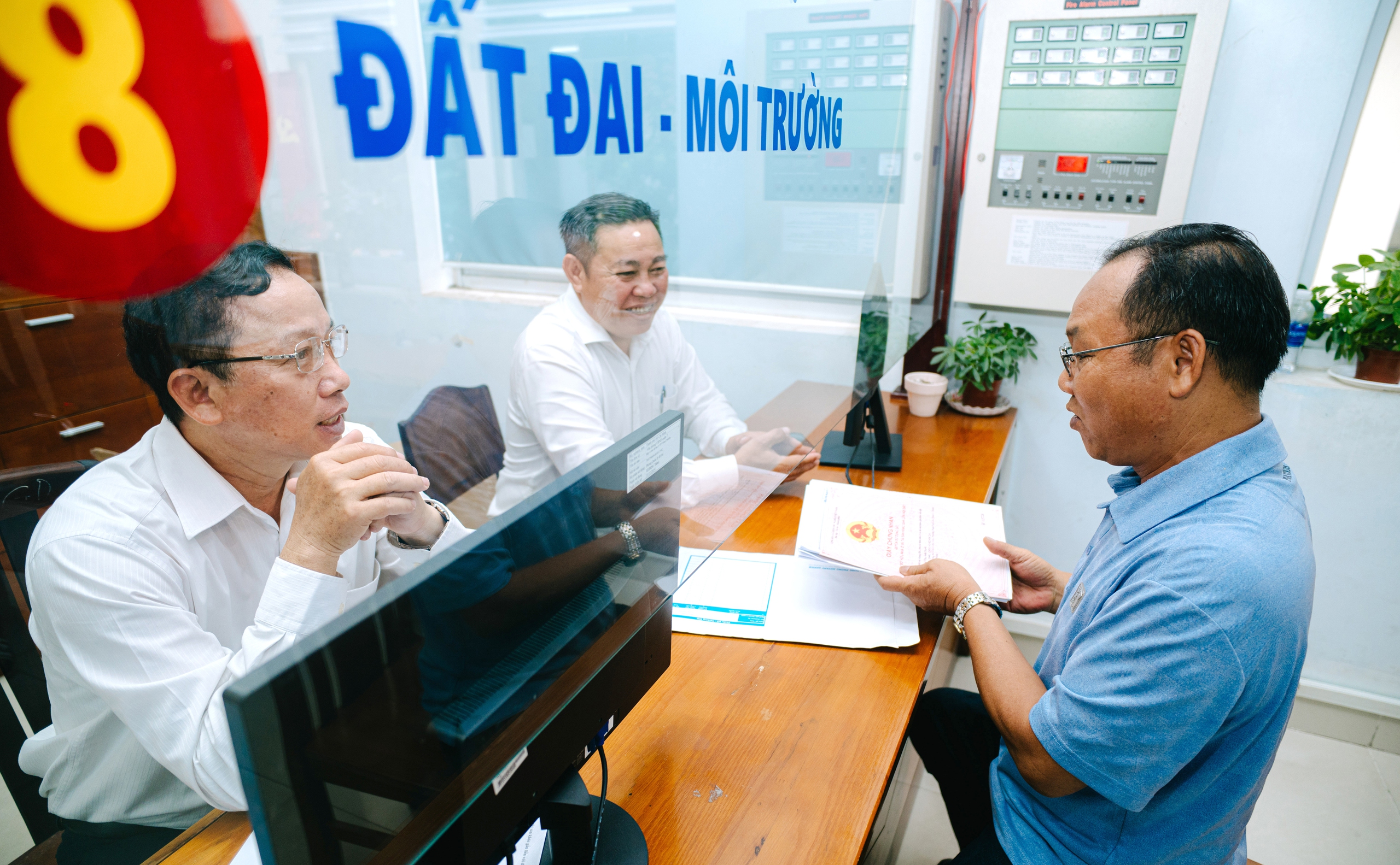 Cắt giảm, thay đổi mới trong thủ tục về phòng cháy chữa cháy, cấp giấy phép xây dựng - Ảnh 1.