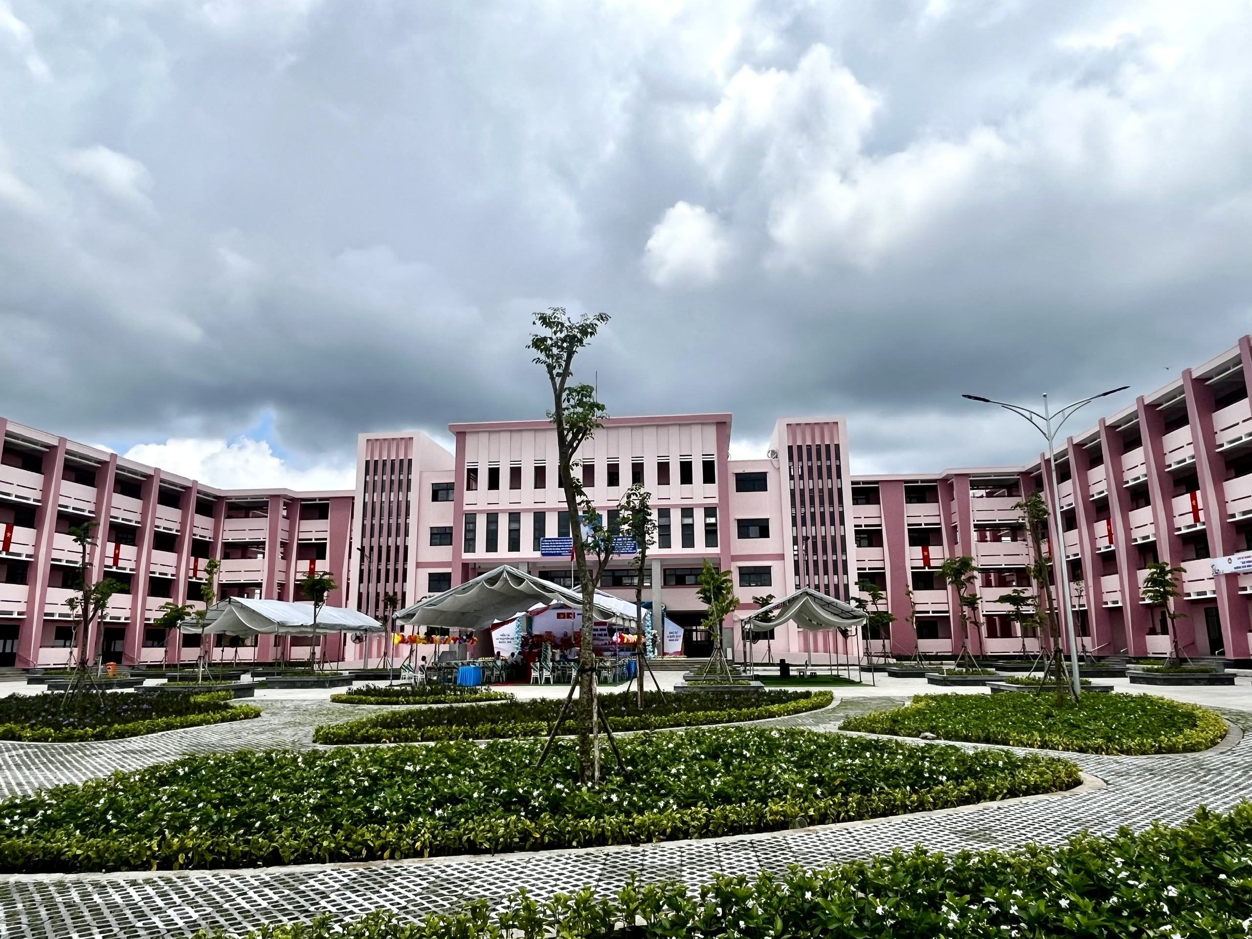 TP.HCM khánh thành 5 ngôi trường mới hàng trăm tỉ đồng - Ảnh 5.