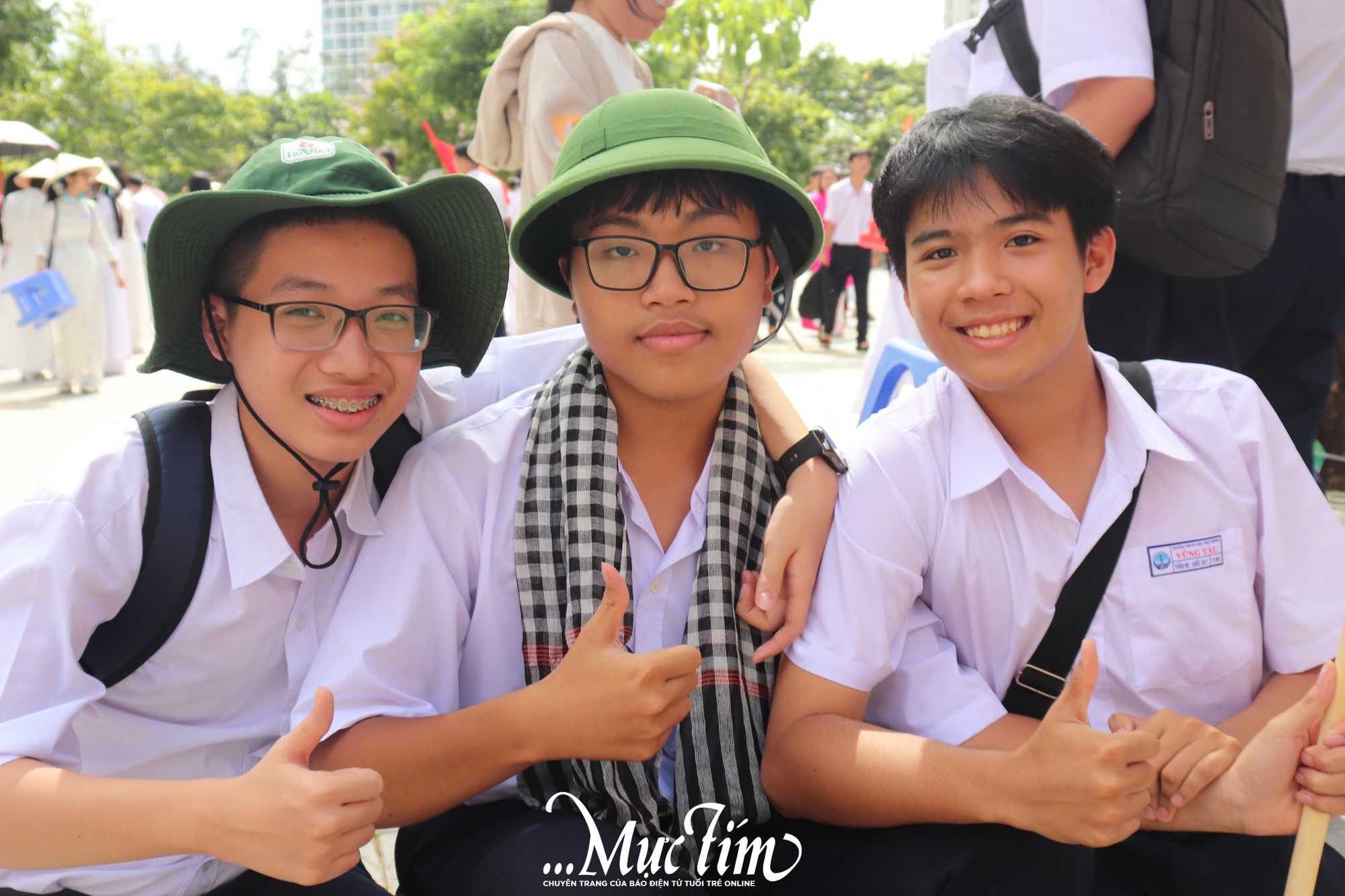 Học trò Trường THPT Vũng Tàu cùng hòa giọng ca khúc Việt Nam trong lễ khai giảng n - Ảnh 6.