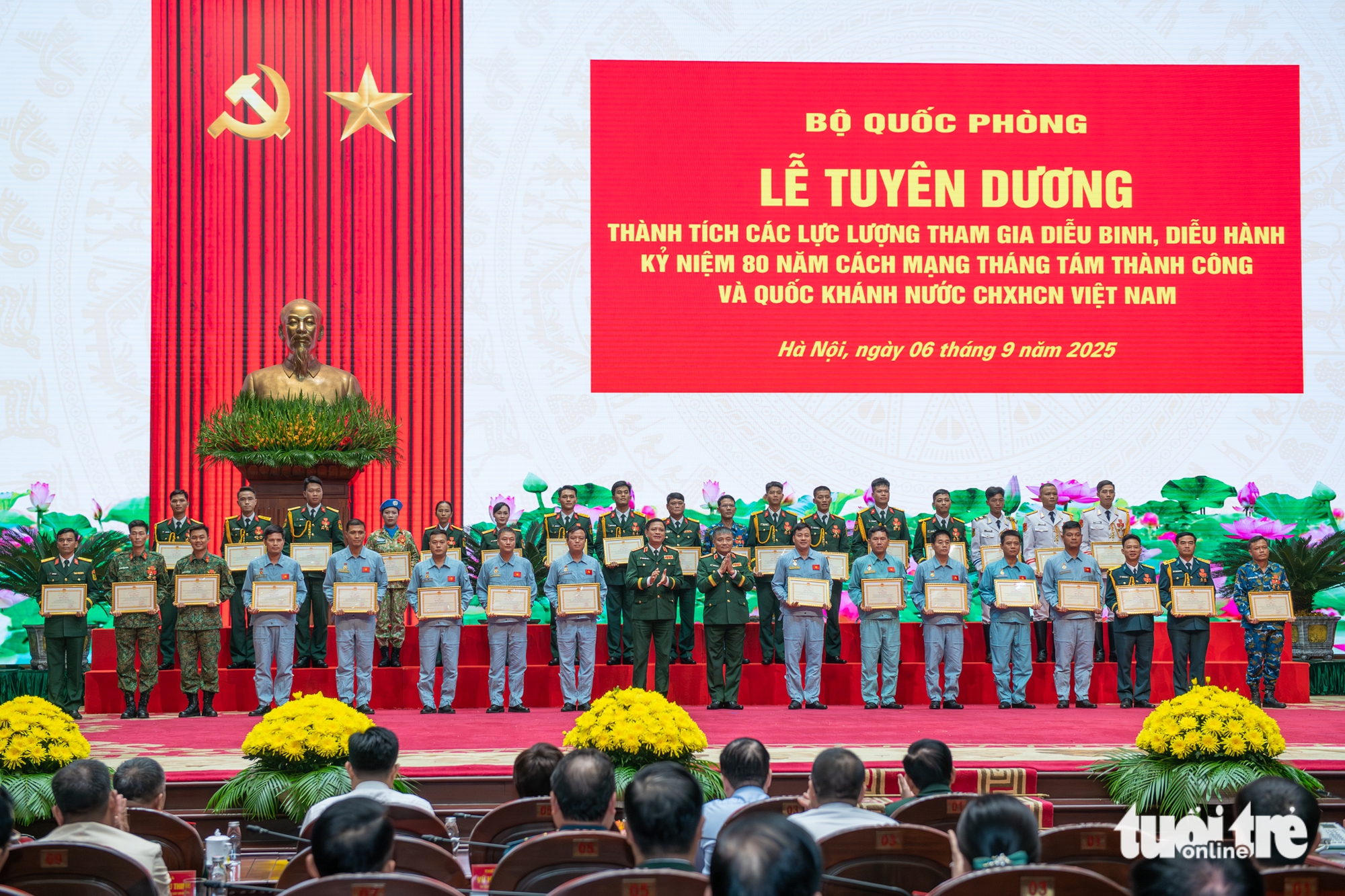 diễu binh - Ảnh 3.