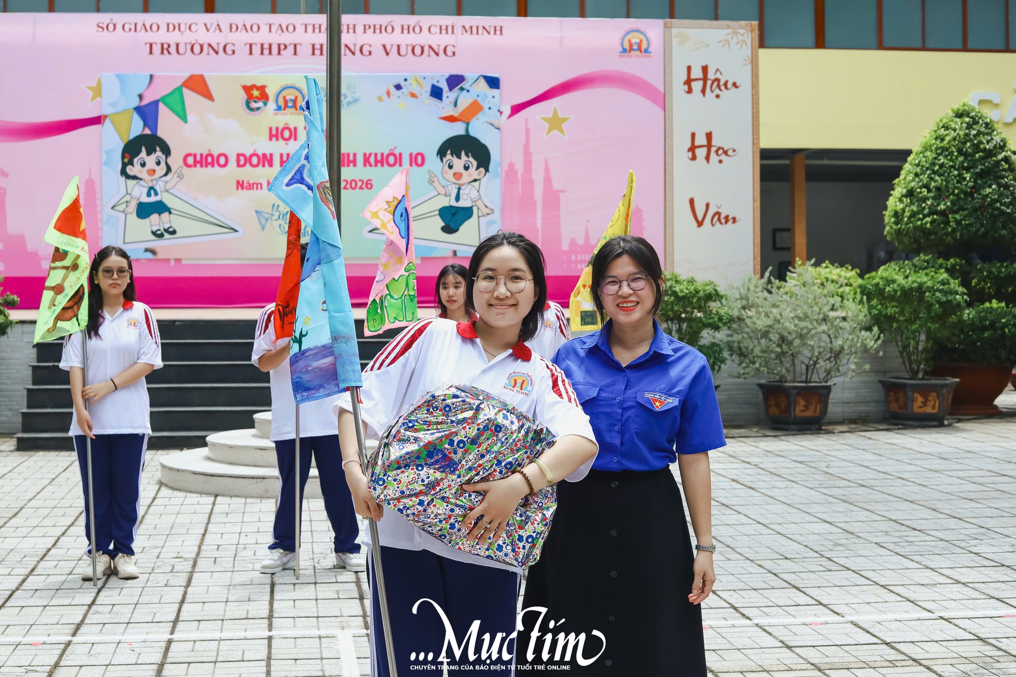 ‘Bắt sóng thanh xuân’ cùng 'tân binh' Trường THPT Hùng Vương- Ảnh 40.