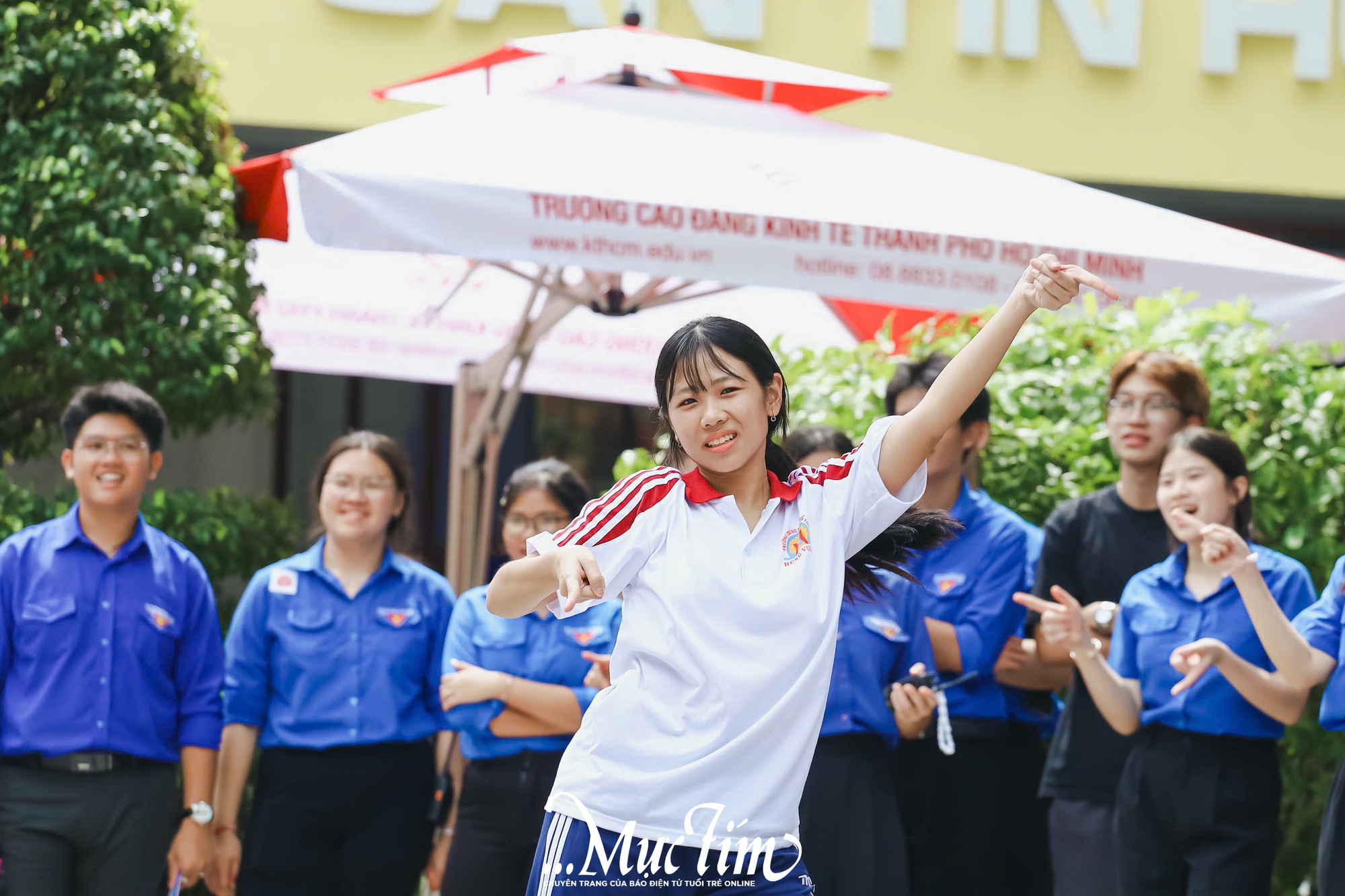 ‘Bắt sóng thanh xuân’ cùng 'tân binh' Trường THPT Hùng Vương- Ảnh 38.