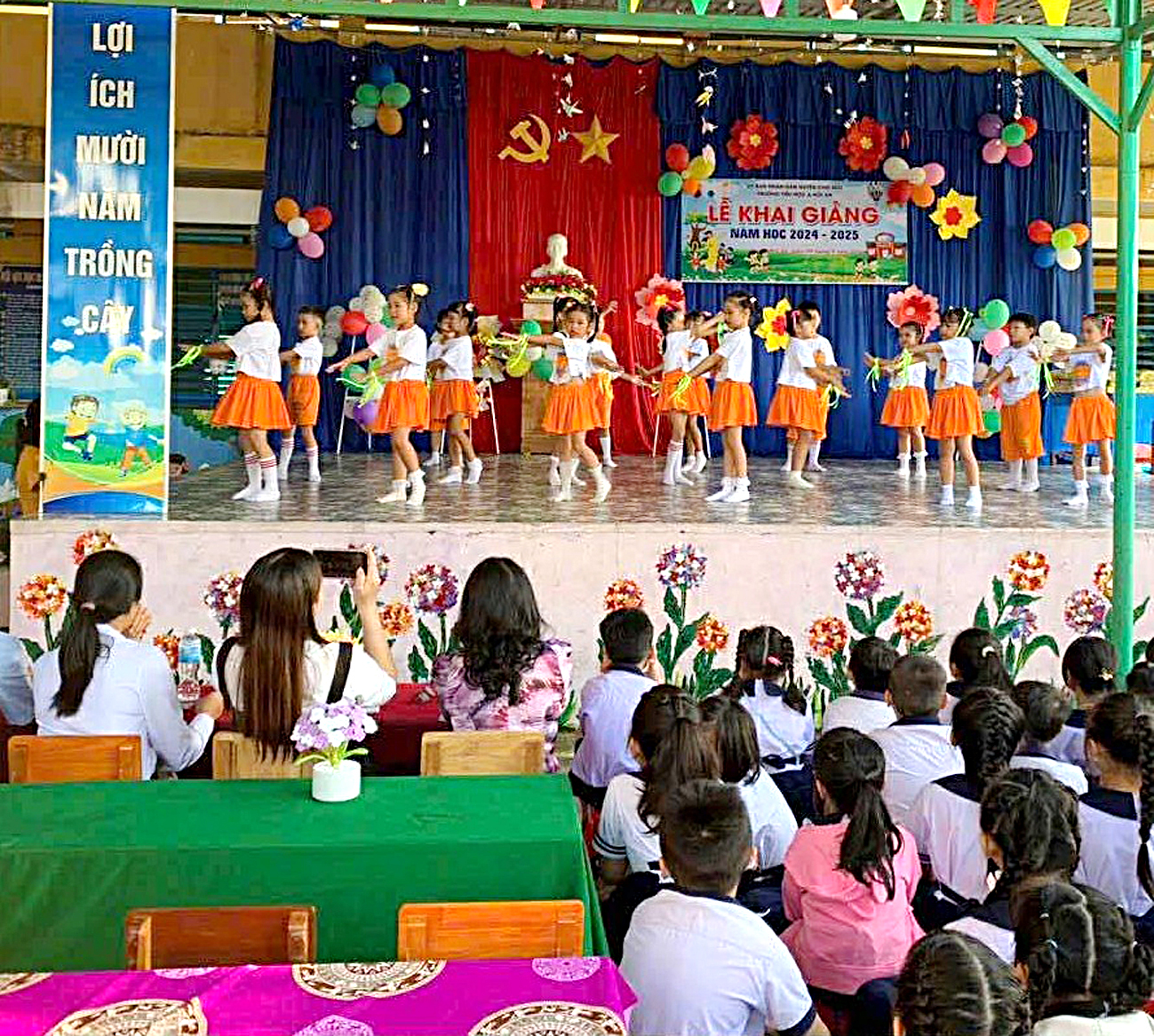 Những mùa tựu trường thương nhớ - Kỳ 5: Mùa tựu trường đầu tiên của tôi - Ảnh 2. tựu trường - Ảnh 2.