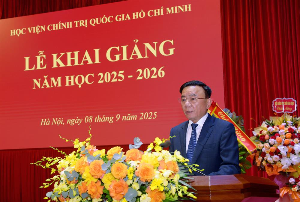 Trần Cẩm Tú - Ảnh 1.