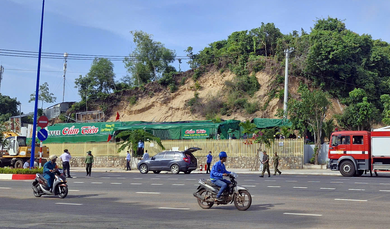 xây dựng trái phép - Ảnh 1.