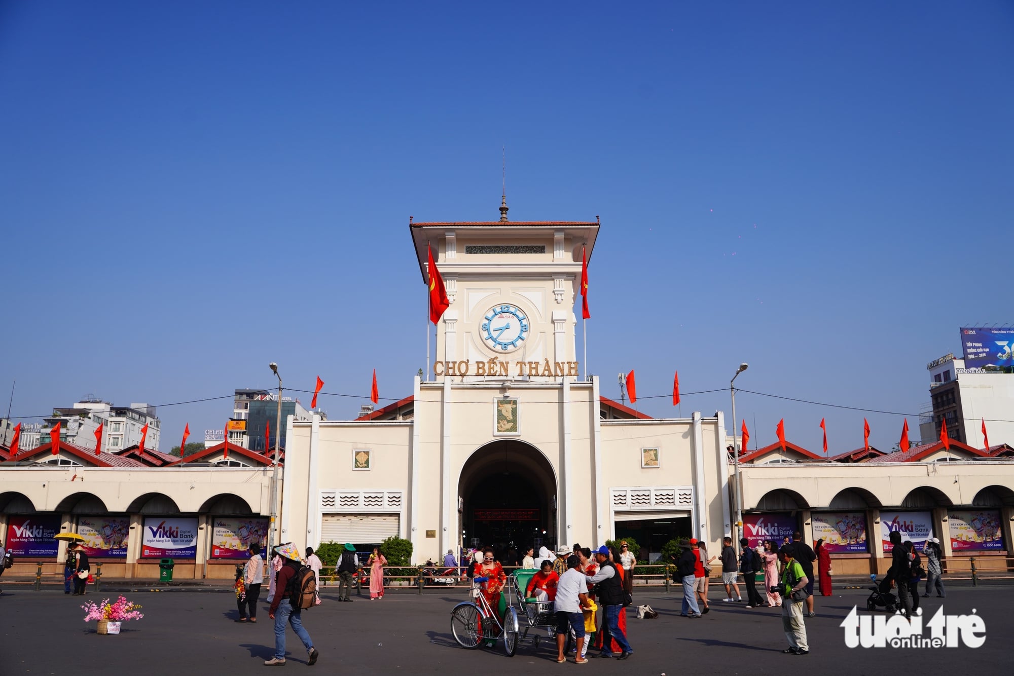 In photos: Residents chill out amid rare cool spell in Ho Chi Minh City- Ảnh 1.