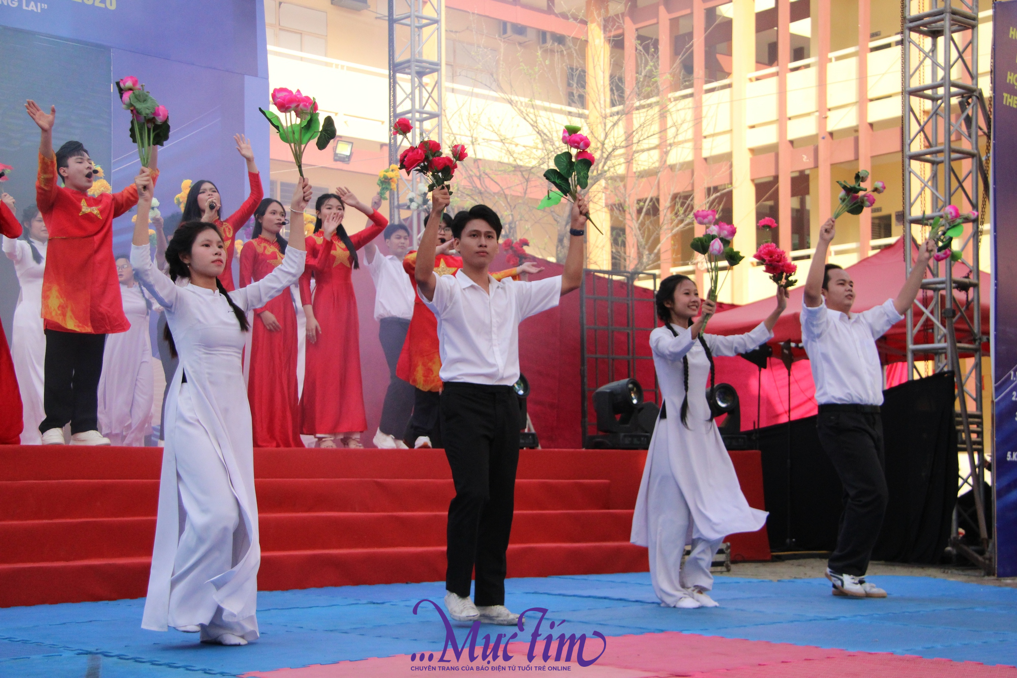 Cụm trại 6 Hội trại truyền thống 9-1 mang đến hoạt cảnh văn nghệ quy tụ 128 diễn viên, kéo dài 30 phút. - Ảnh 4.