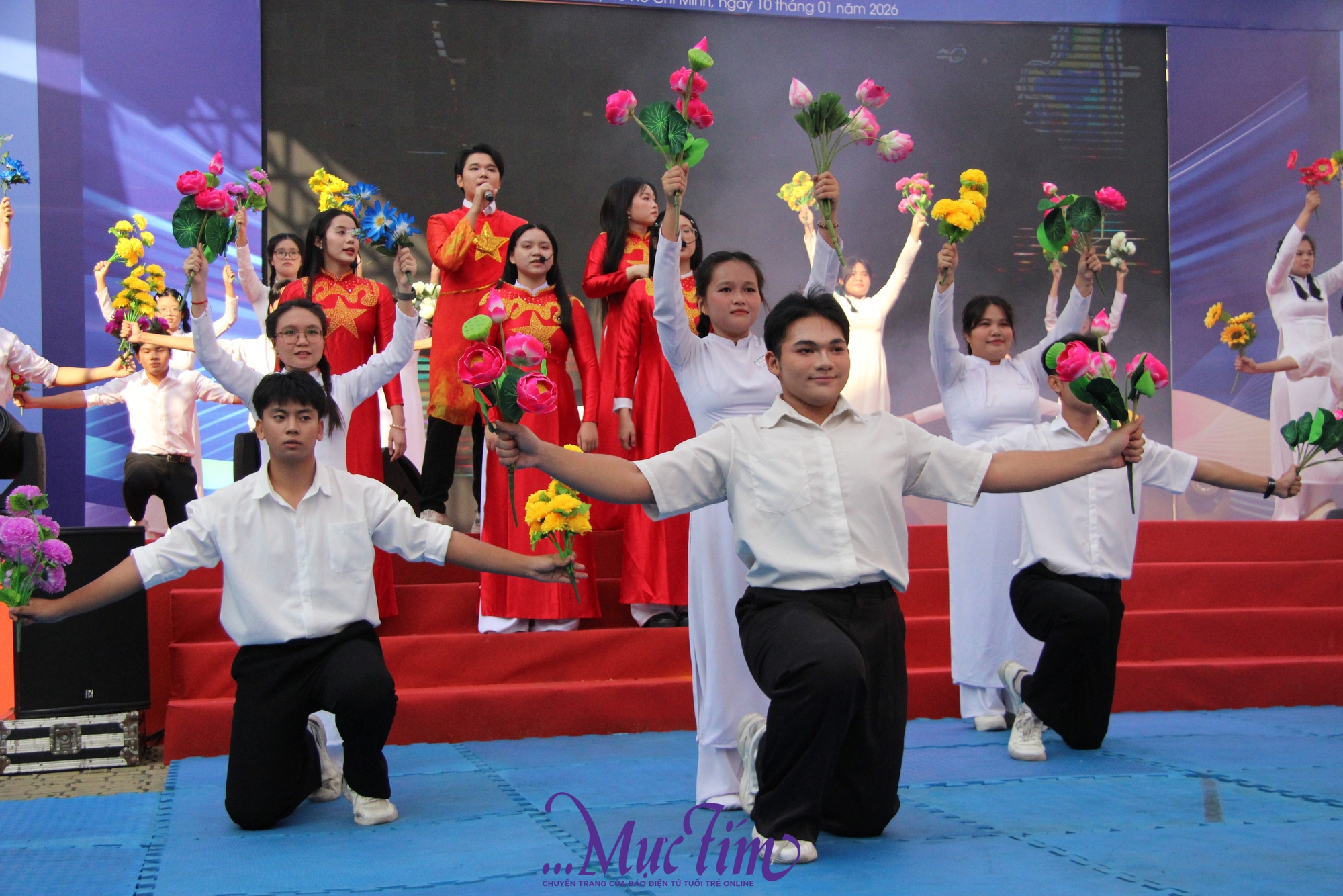 Cụm trại 6 Hội trại truyền thống 9-1 mang đến hoạt cảnh văn nghệ quy tụ 128 diễn viên, kéo dài 30 phút. - Ảnh 5.