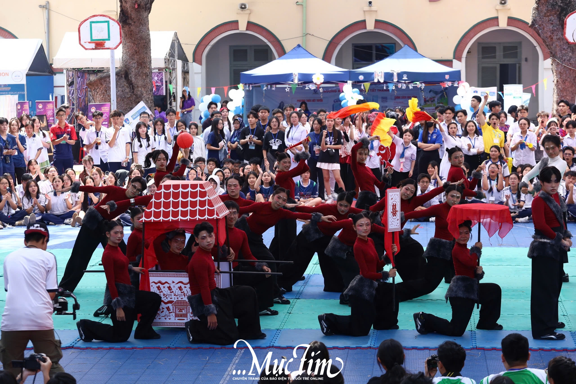 ‘Đặc sản’ cụm trại 3 Hội trại truyền thống 9-1: văn nghệ dàn dựng công phu, mãn nhãn - Ảnh 12.