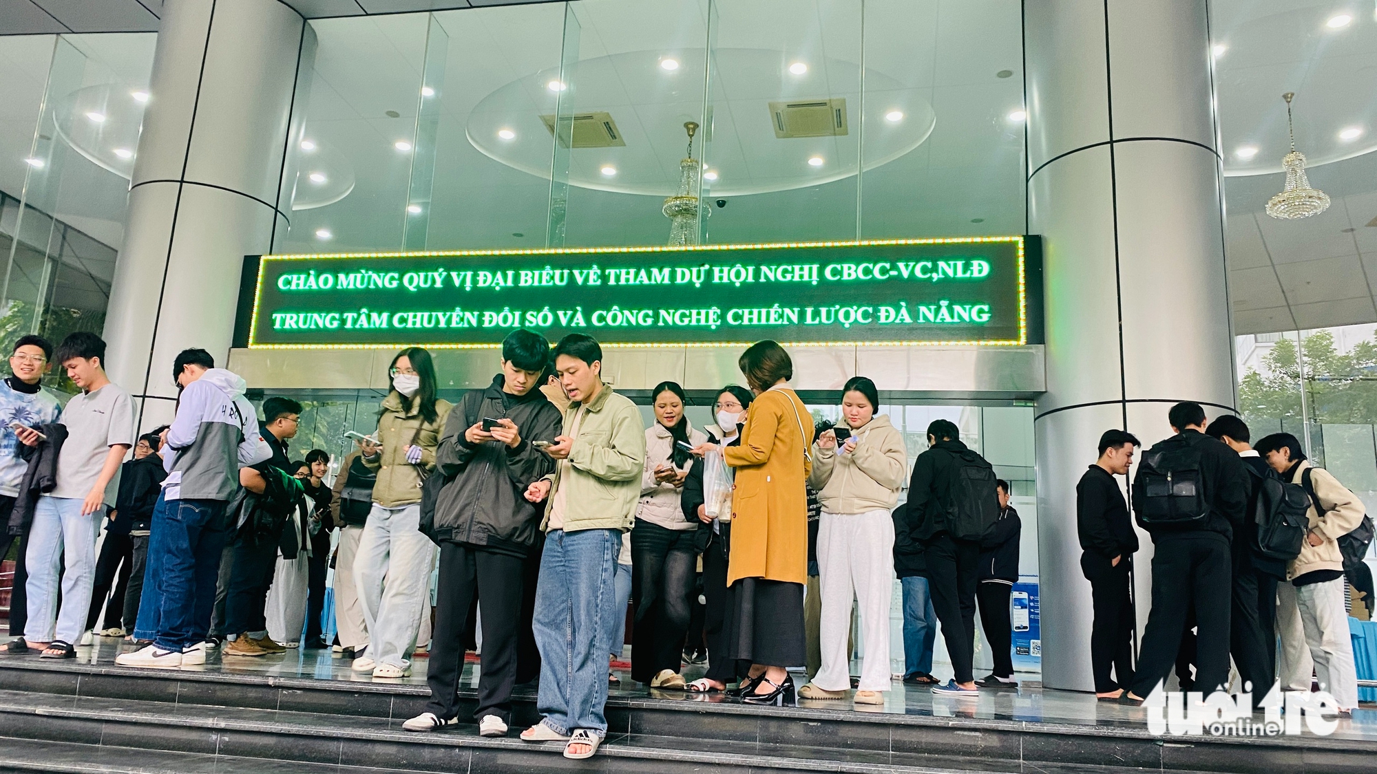 Sinh viên được tặng tài sản mã hóa USDT để trải nghiệm chuyển đổi sang Việt Nam đồng để mua sắm - Ảnh 1.