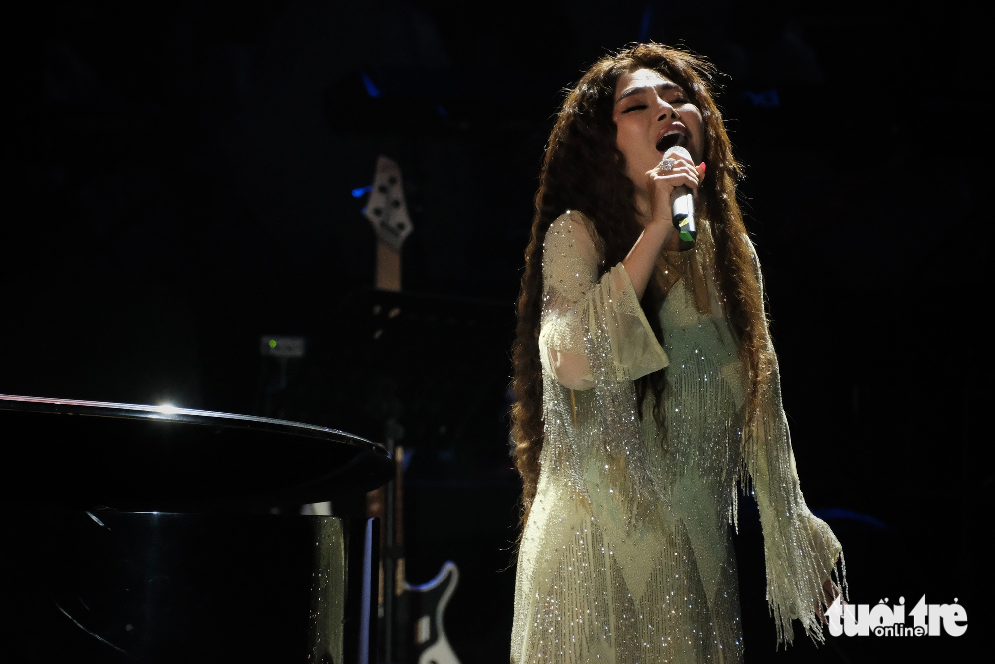 Hồng Nhung lên nốt cao gần 1 phút khi hát nhạc Trịnh, Ngọc Anh hát Khúc mùa thu, khán giả ‘lại đi' - Ảnh 4.